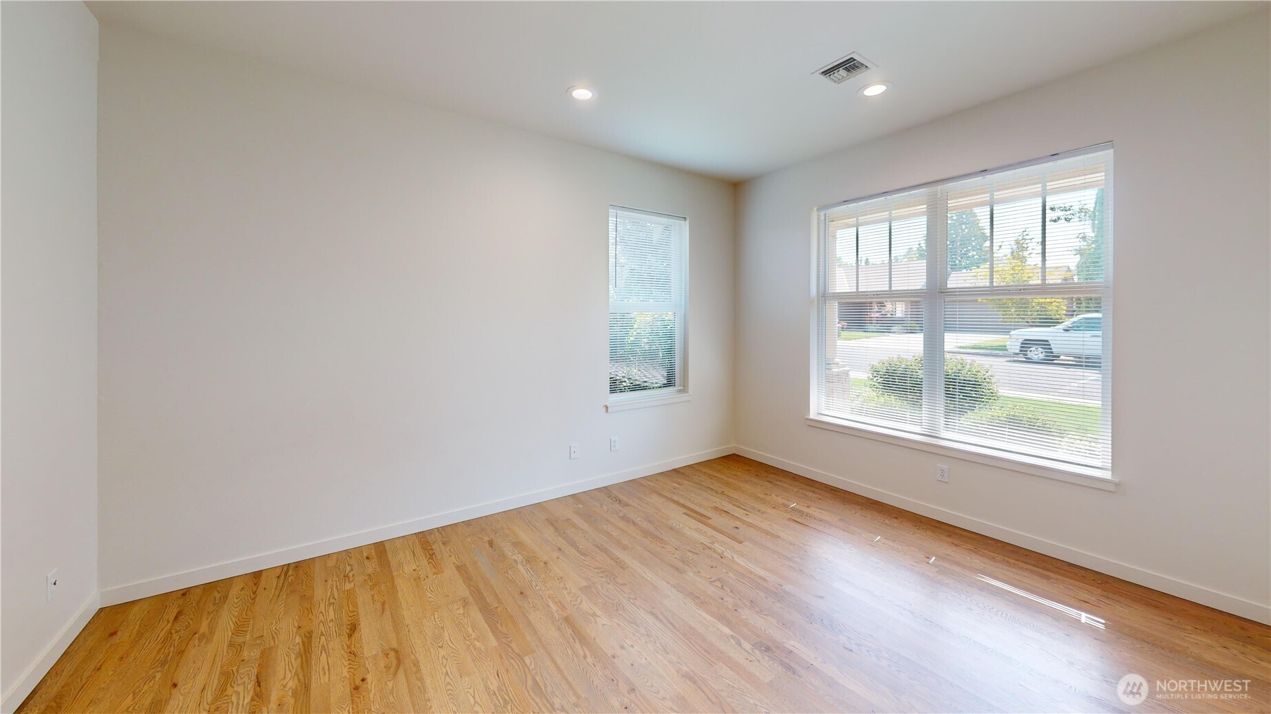 1023 Se Sentry Drive Property Photo 18