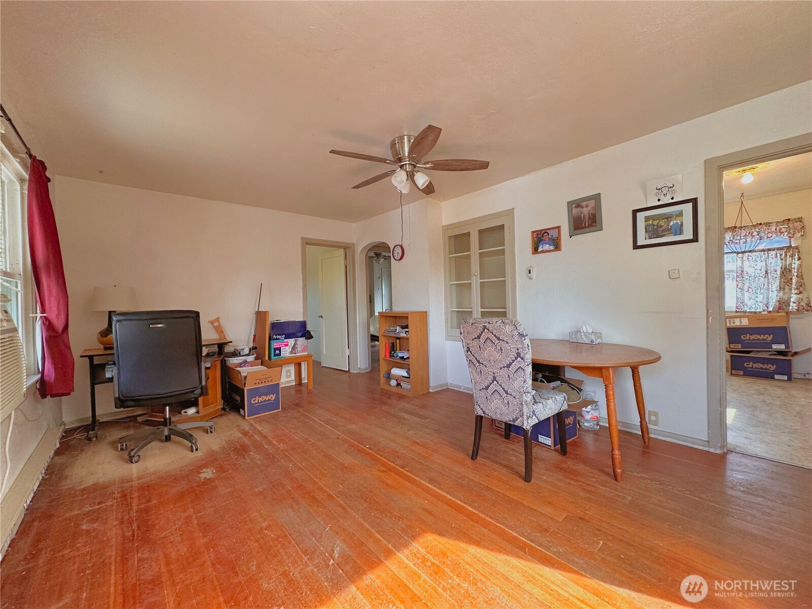 319 E Bartlett Avenue Property Photo 8