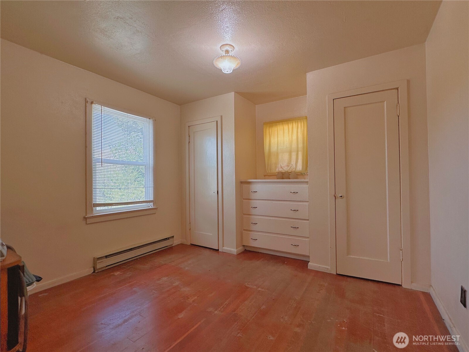 319 E Bartlett Avenue Property Photo 14