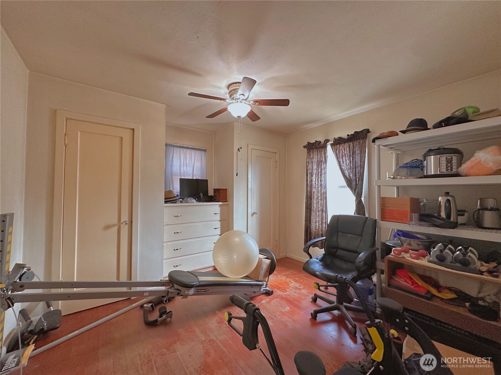 319 E Bartlett Avenue Property Photo 18