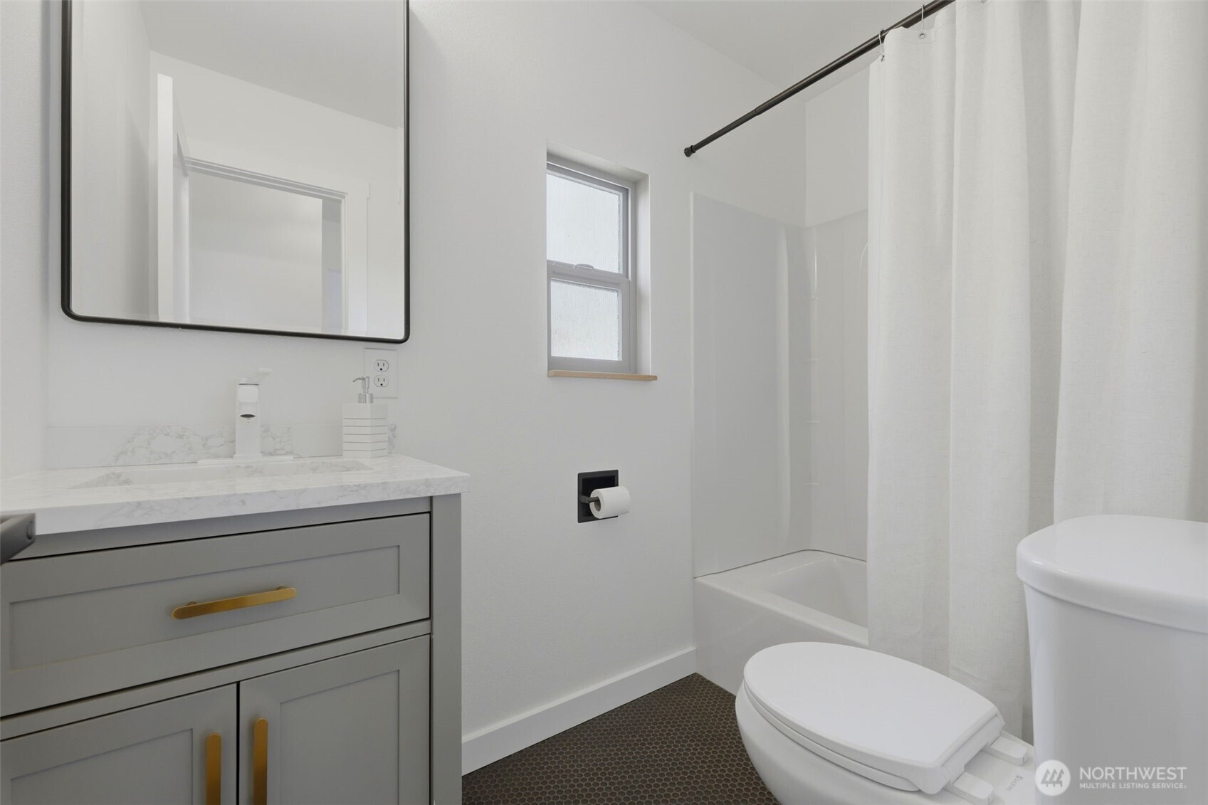 922 Pitt Avenue Property Photo 18