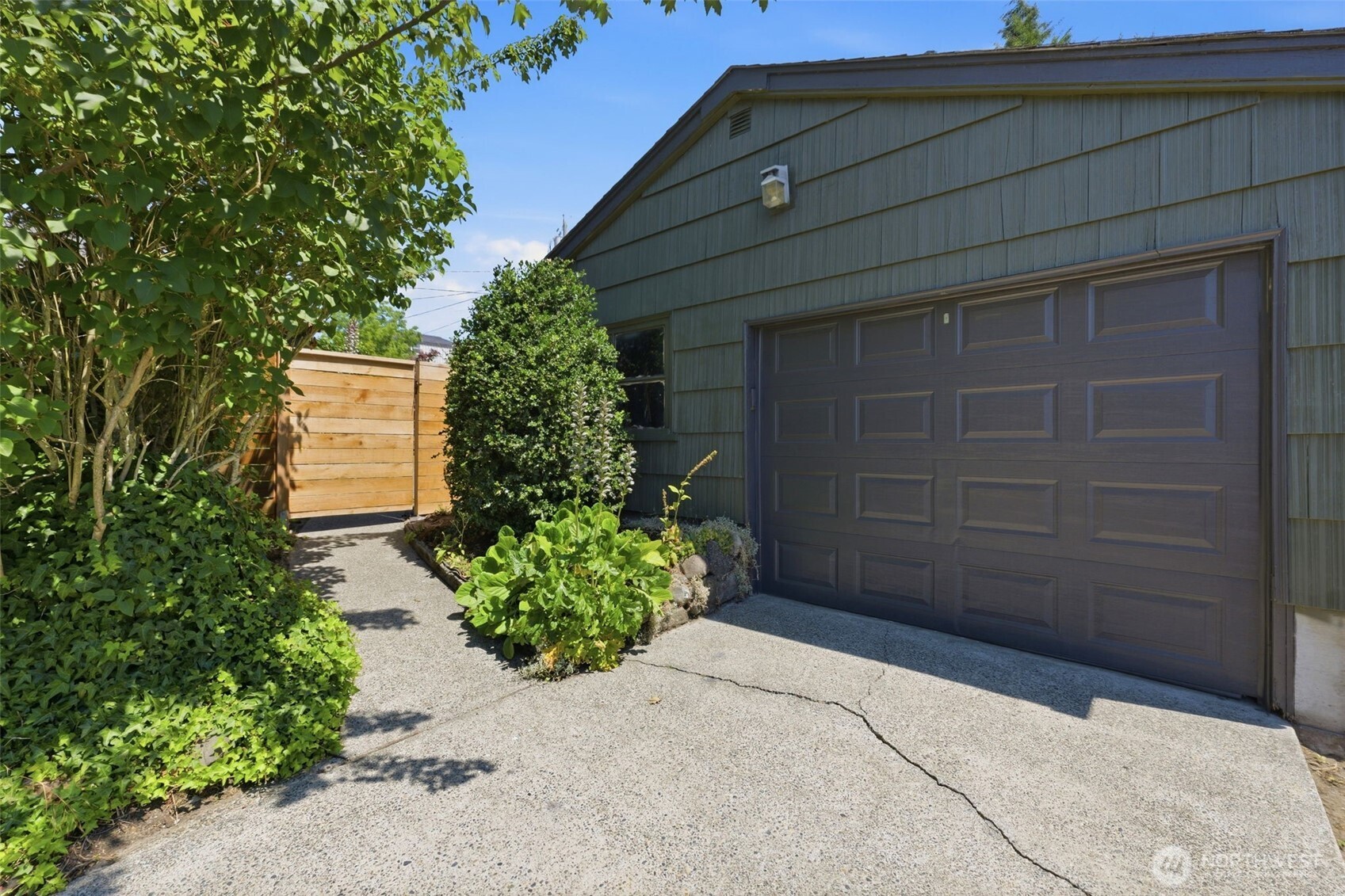 922 Pitt Avenue Property Photo 24