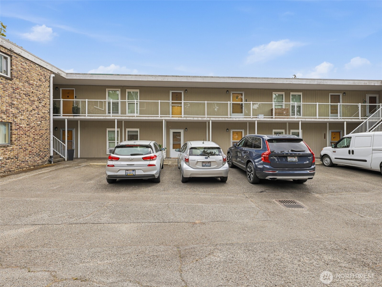 8701 35th Avenue Apt 4 Property Photo 31