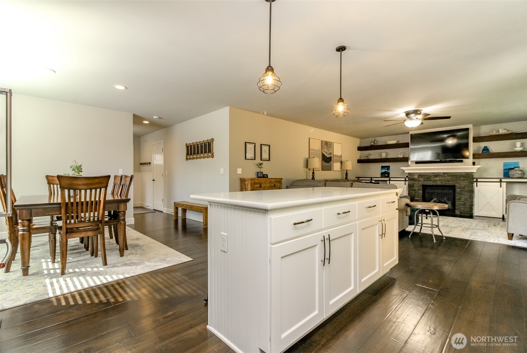 8872 Selbo Peak Place Property Photo 11
