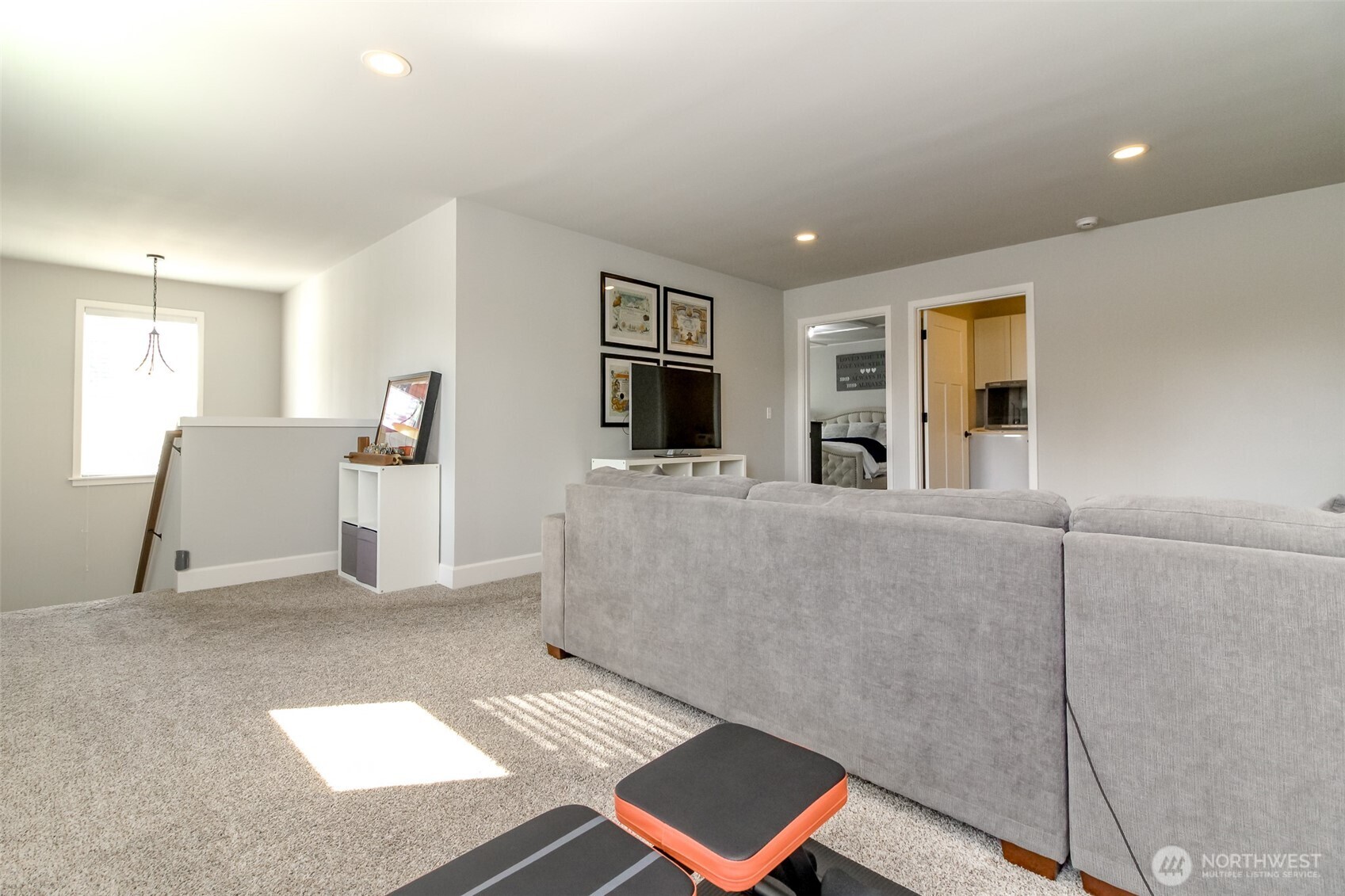 8872 Selbo Peak Place Property Photo 17
