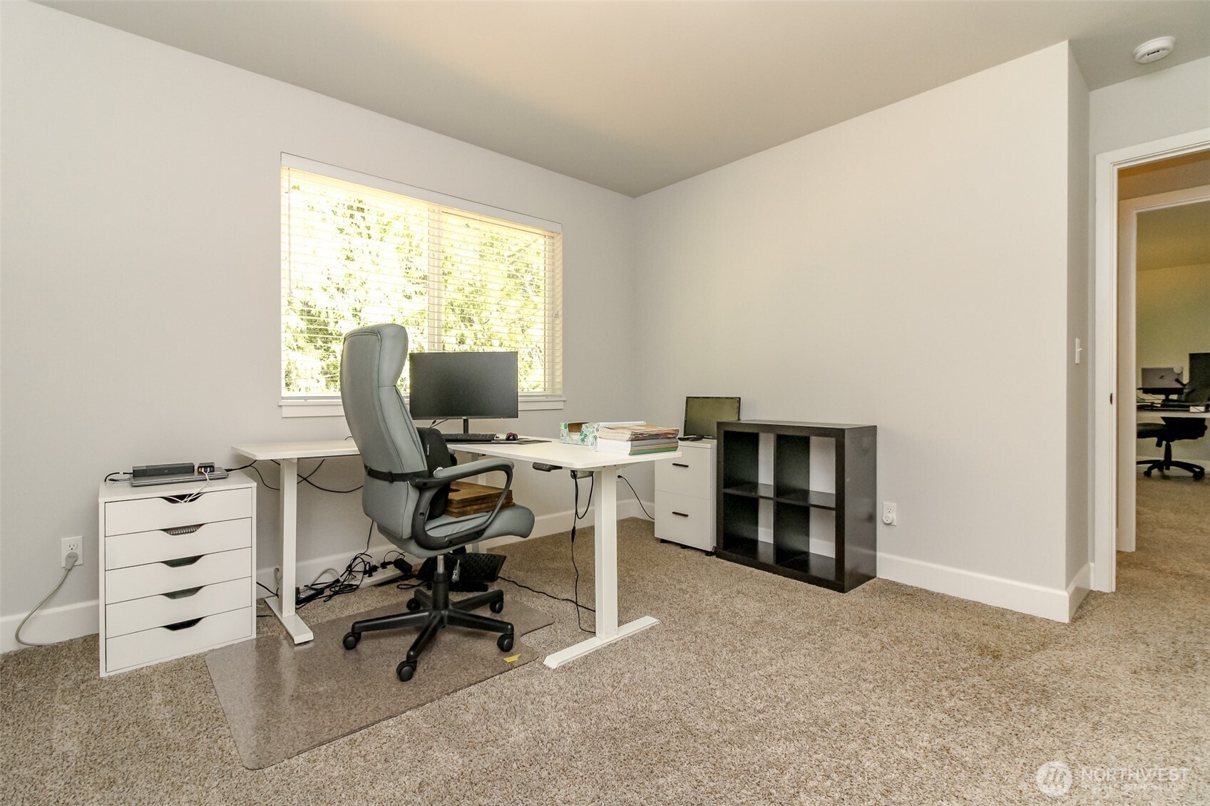 8872 Selbo Peak Place Property Photo 27