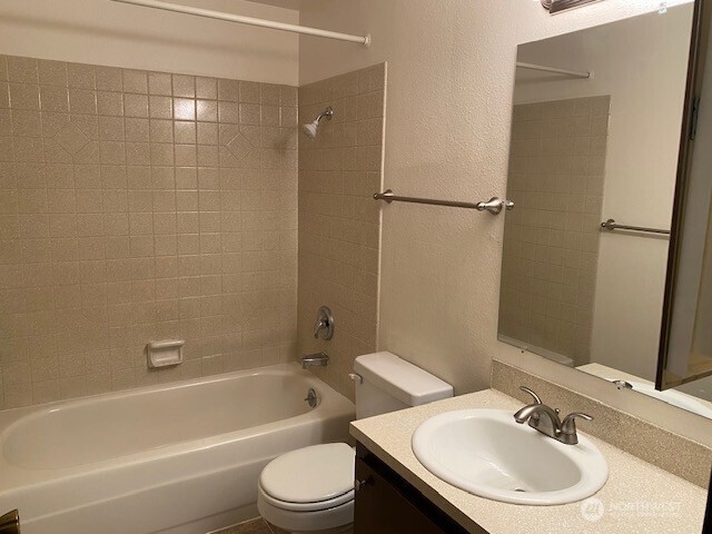 11249 Greenwood Avenue Property Photo 9