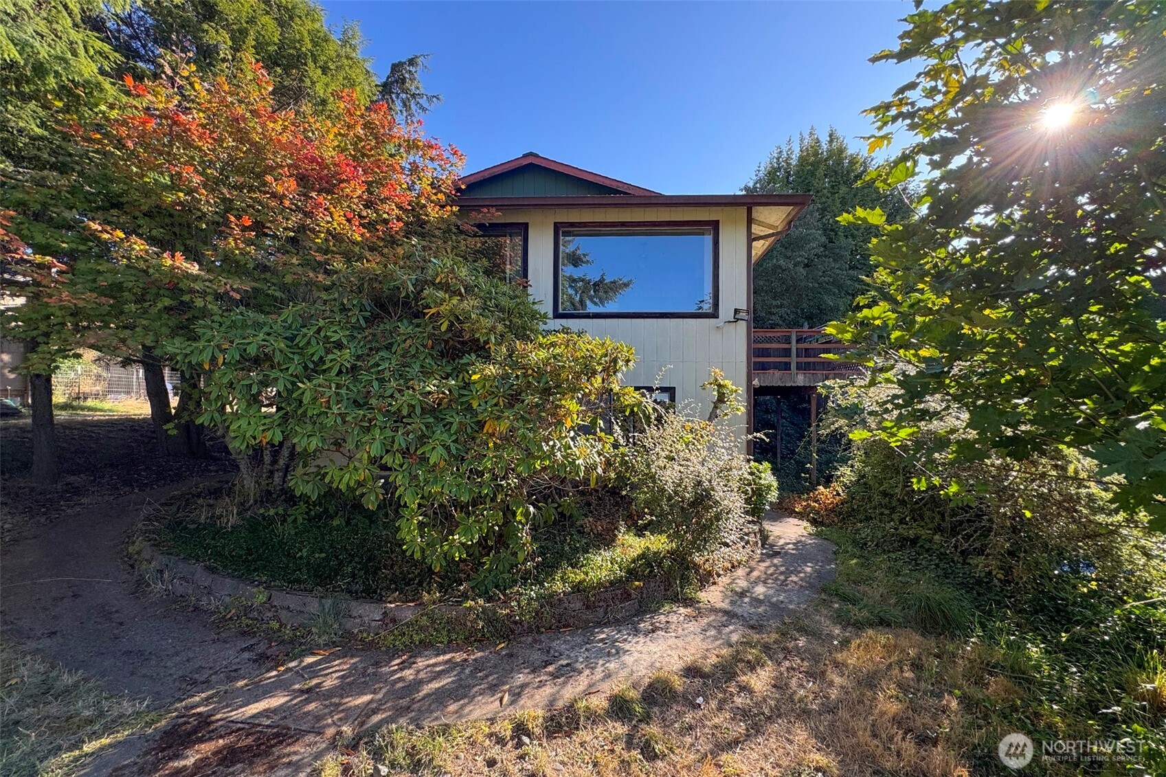 1008 E 9th Street Property Photo 1