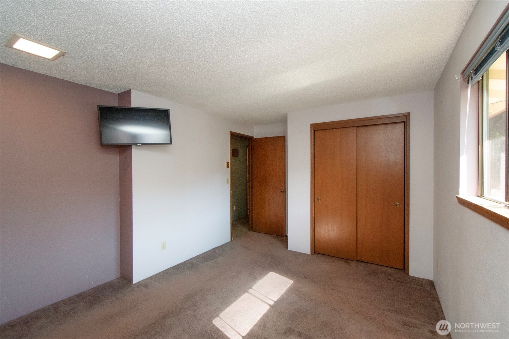 1008 E 9th Street Property Photo 17