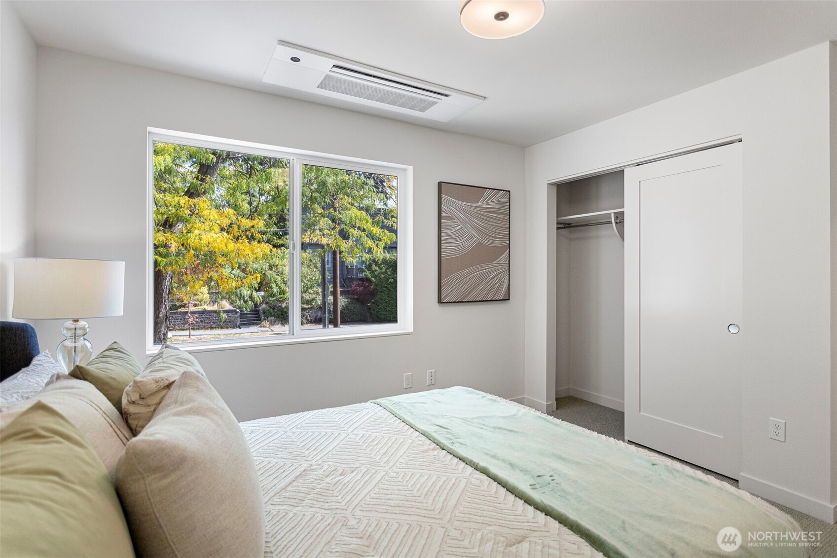 8039 Wallingford Avenue Property Photo 19