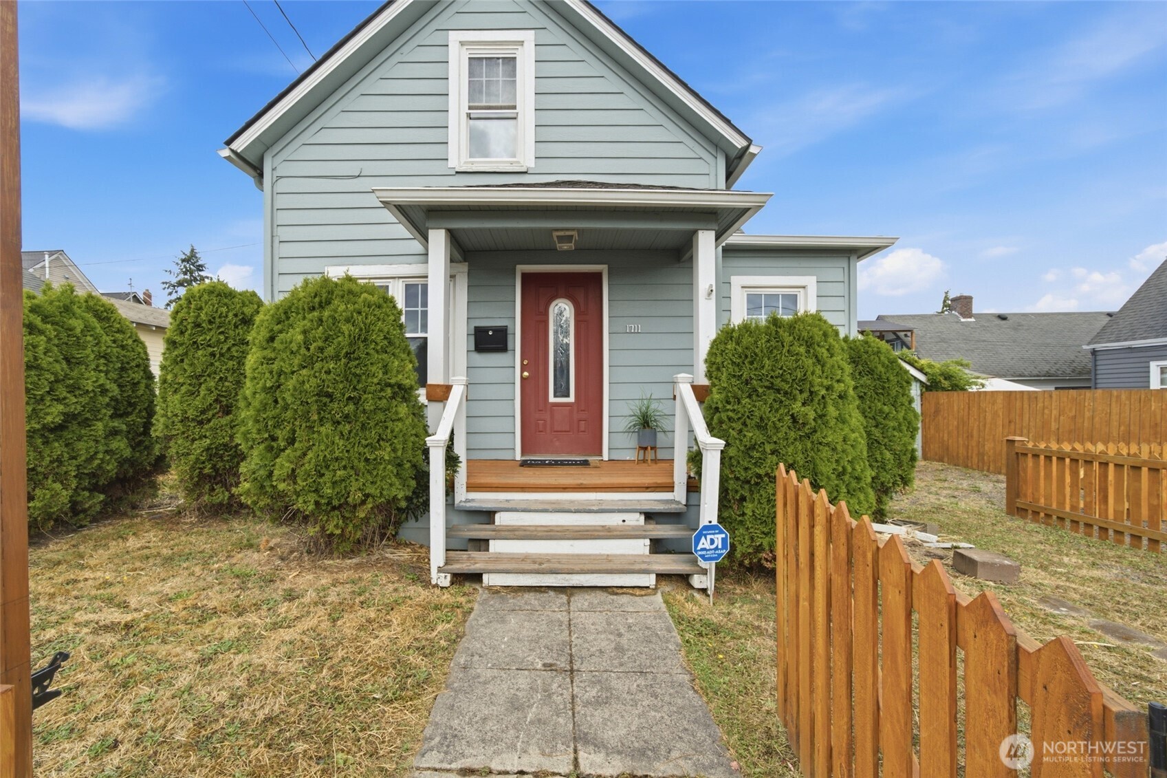 1711 24th Street Property Photo 3