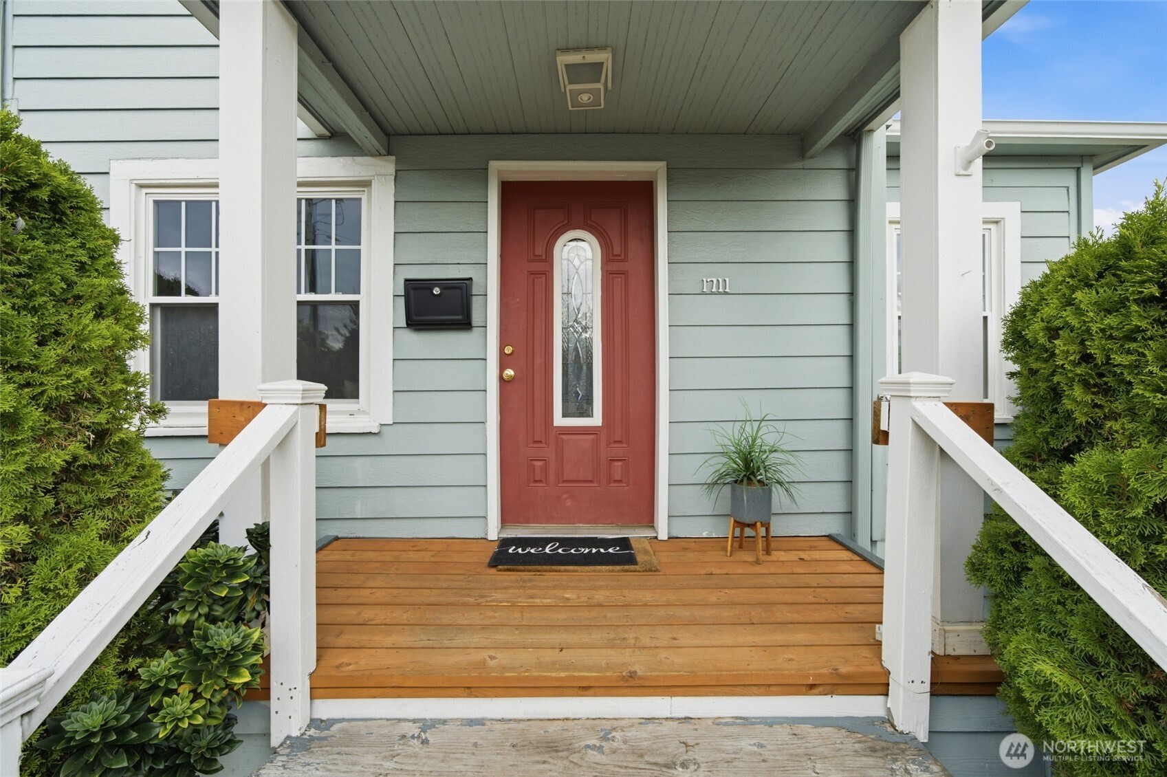 1711 24th Street Property Photo 4