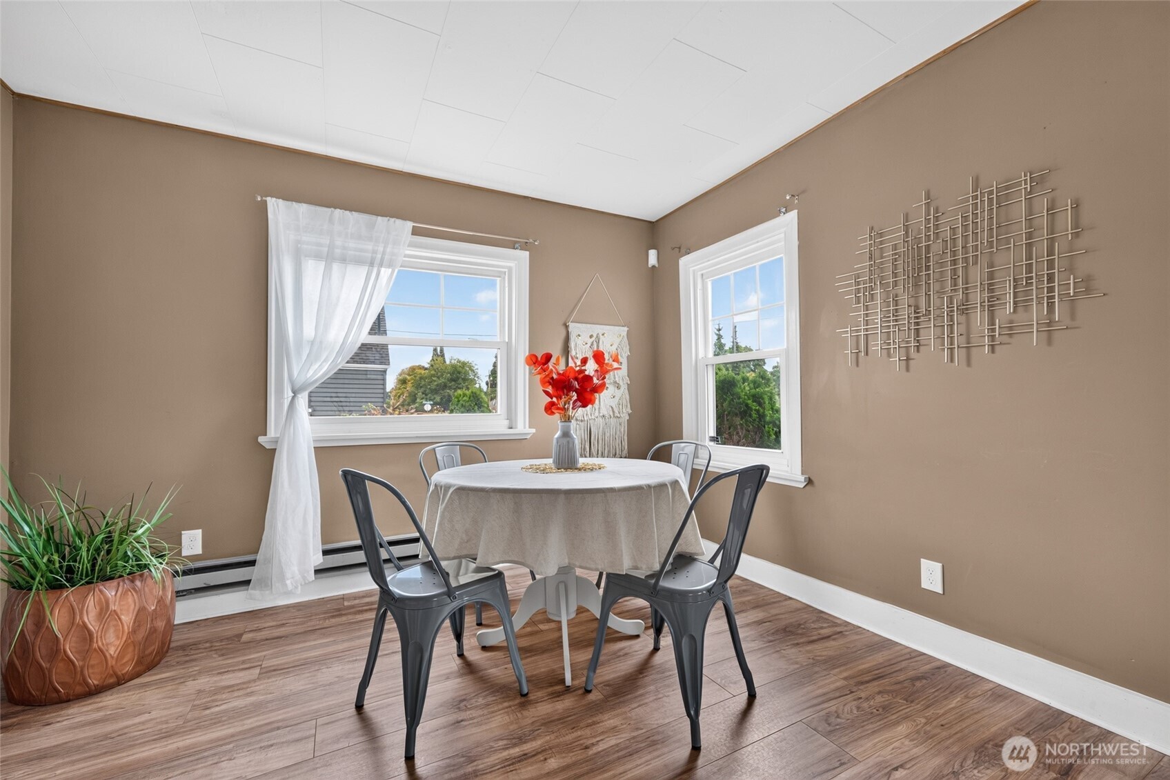 1711 24th Street Property Photo 7