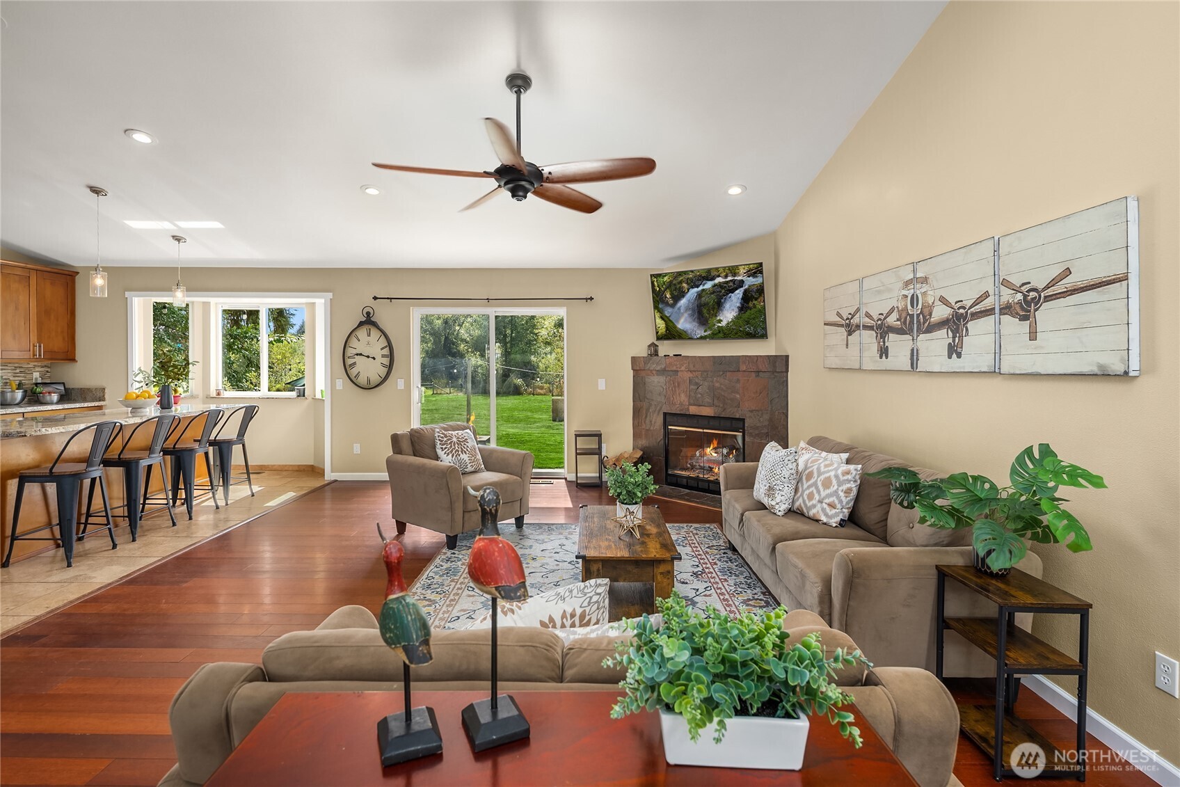 11518 122nd Street Property Photo 4