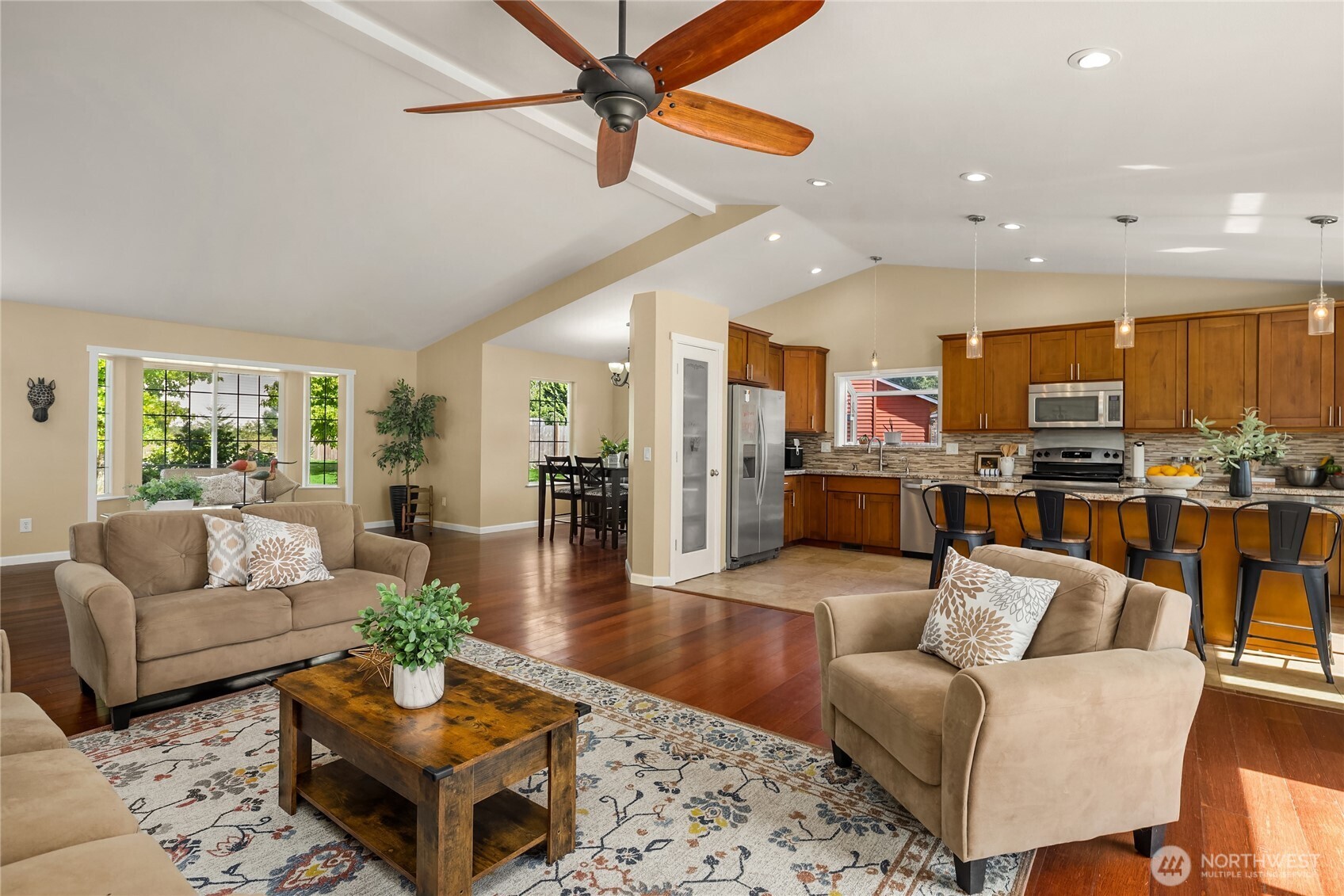 11518 122nd Street Property Photo 5