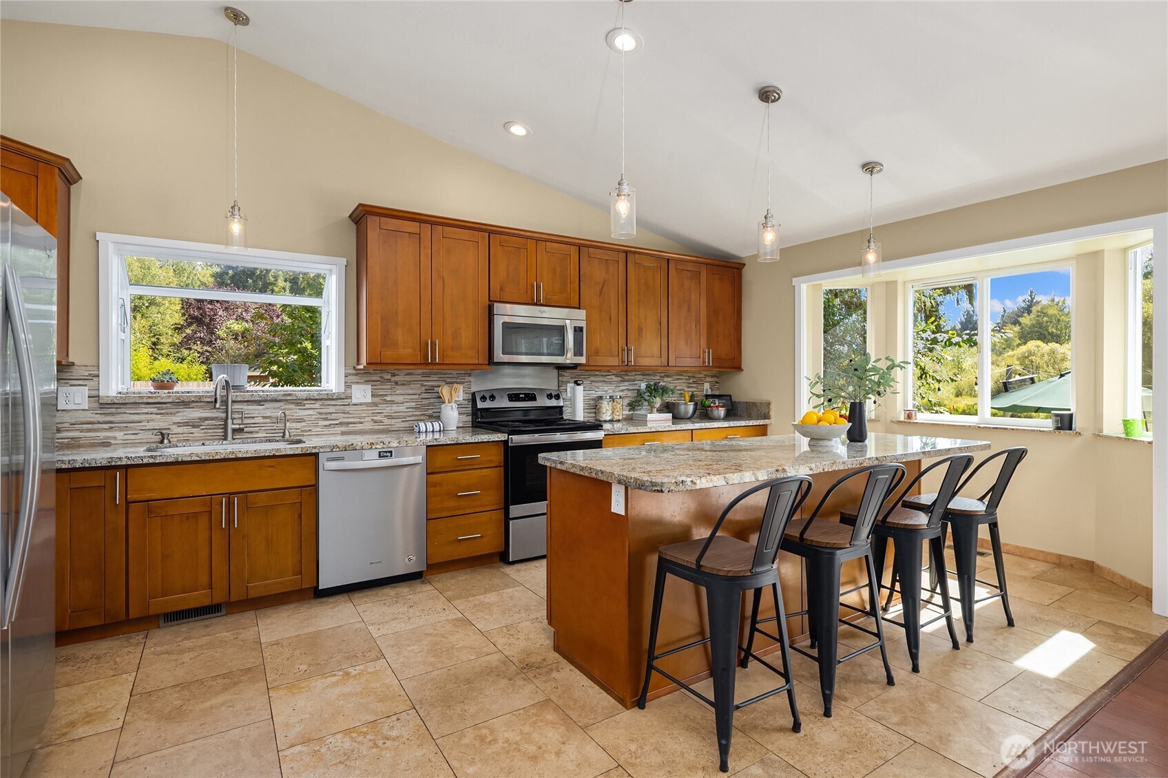11518 122nd Street Property Photo 9
