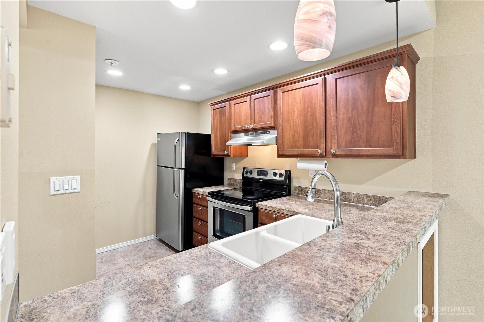 5000 Lake Washington Boulevard D304 Property Photo 5