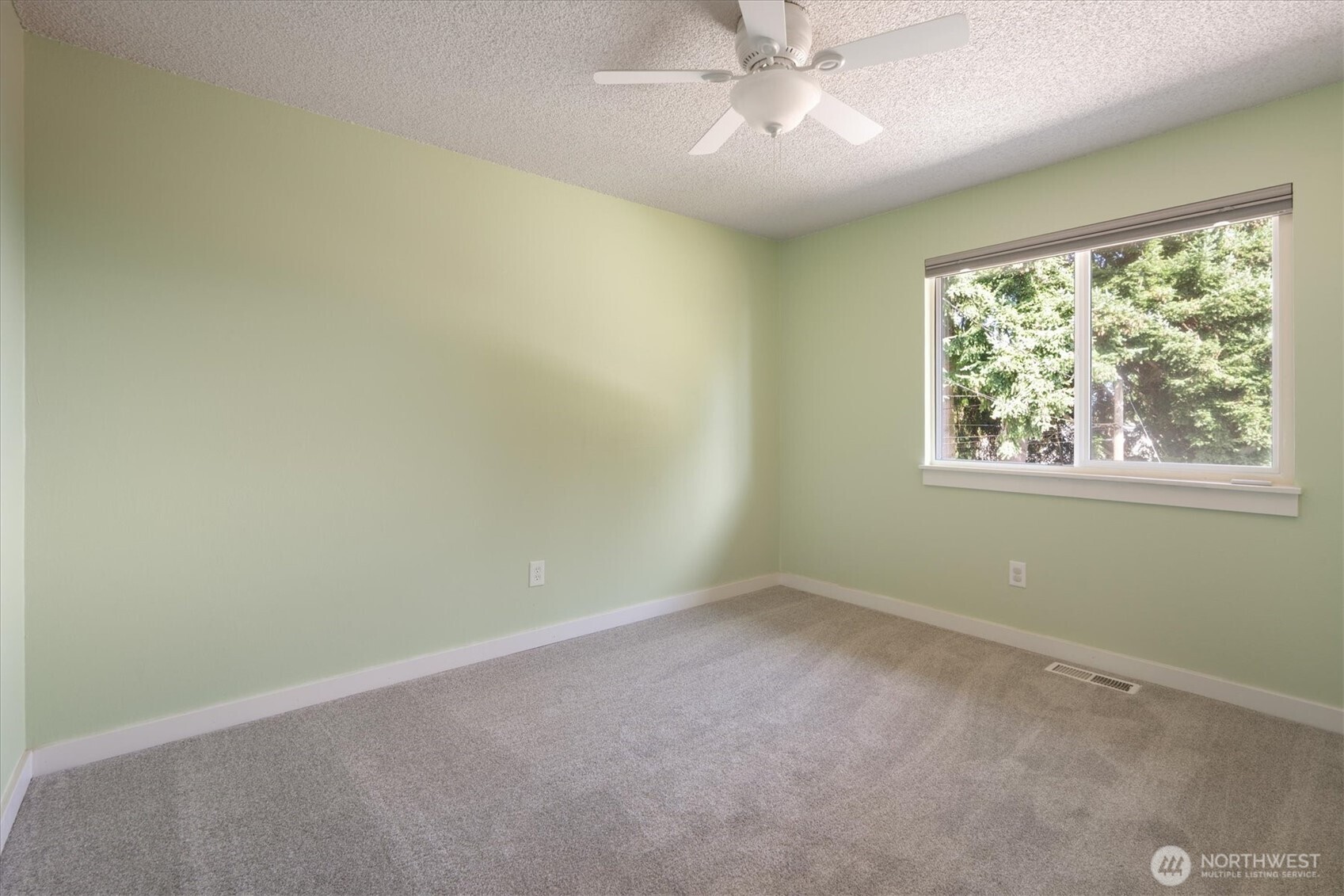 4829 S 166th Street Property Photo 23