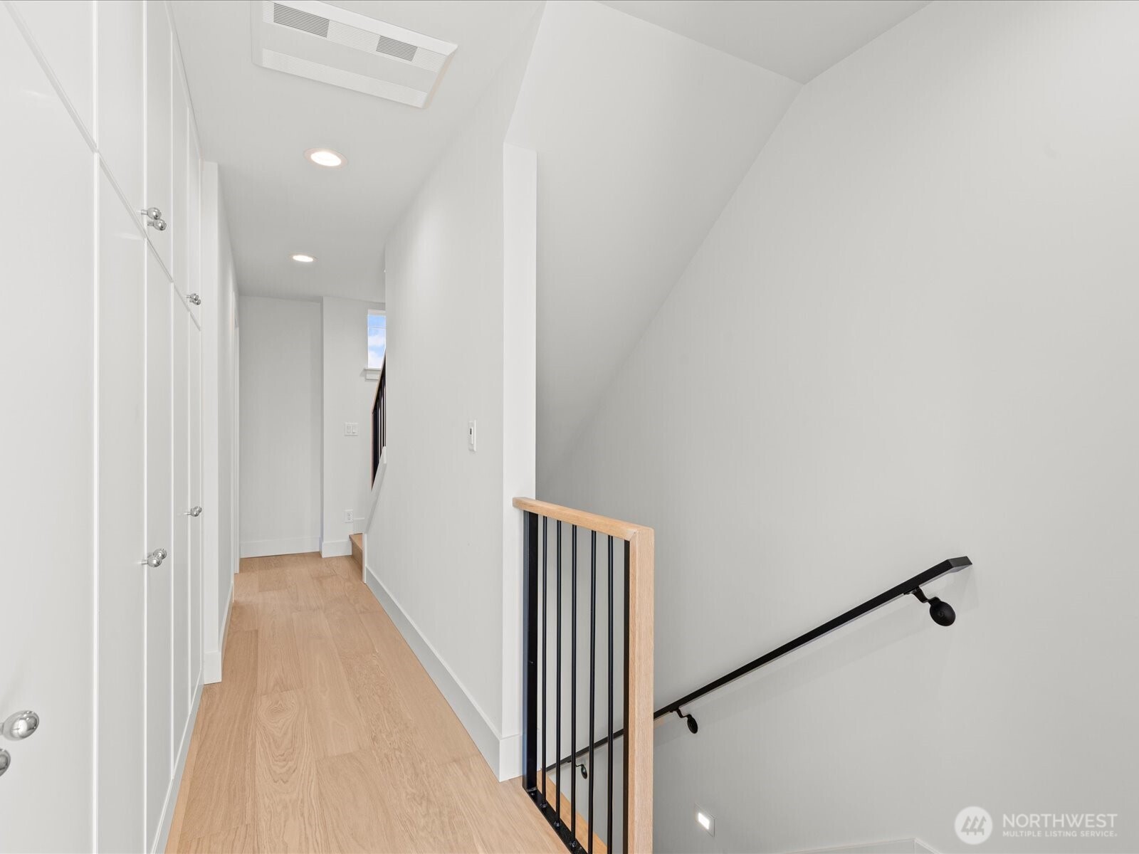 4328 Woodlawn Avenue A Property Photo 13