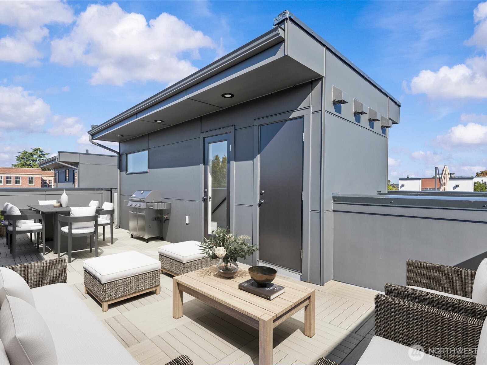 4328 Woodlawn Avenue A Property Photo 24