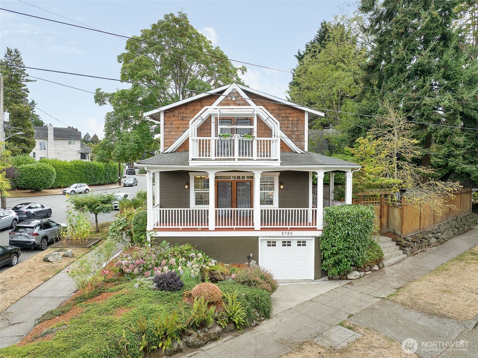 5728 Woodlawn Avenue Property Photo 1