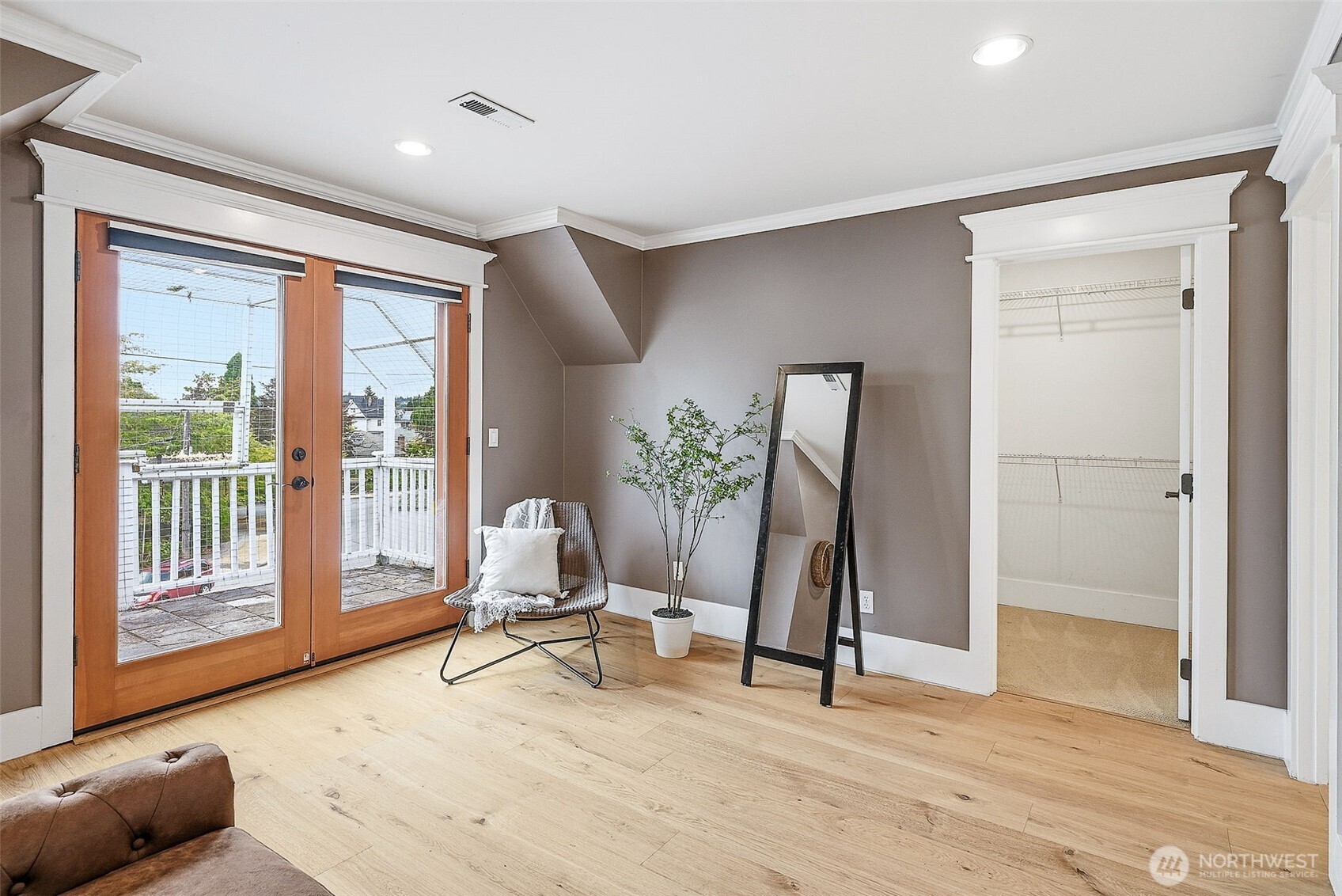 5728 Woodlawn Avenue Property Photo 19