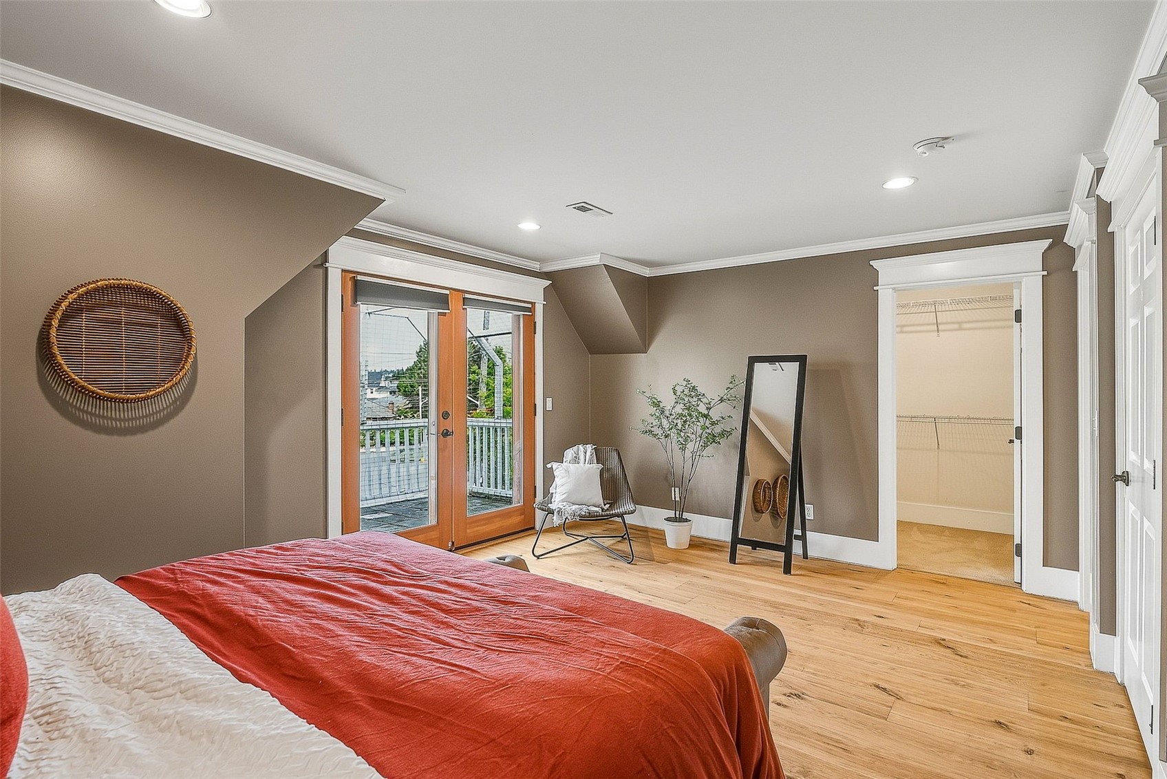 5728 Woodlawn Avenue Property Photo 19