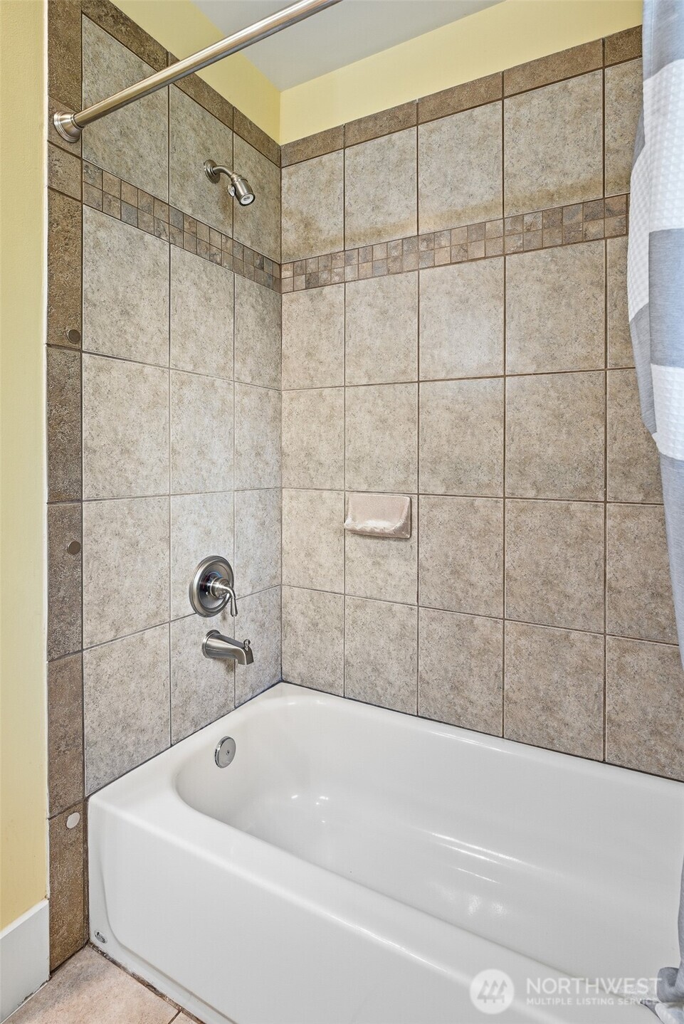 5728 Woodlawn Avenue Property Photo 24