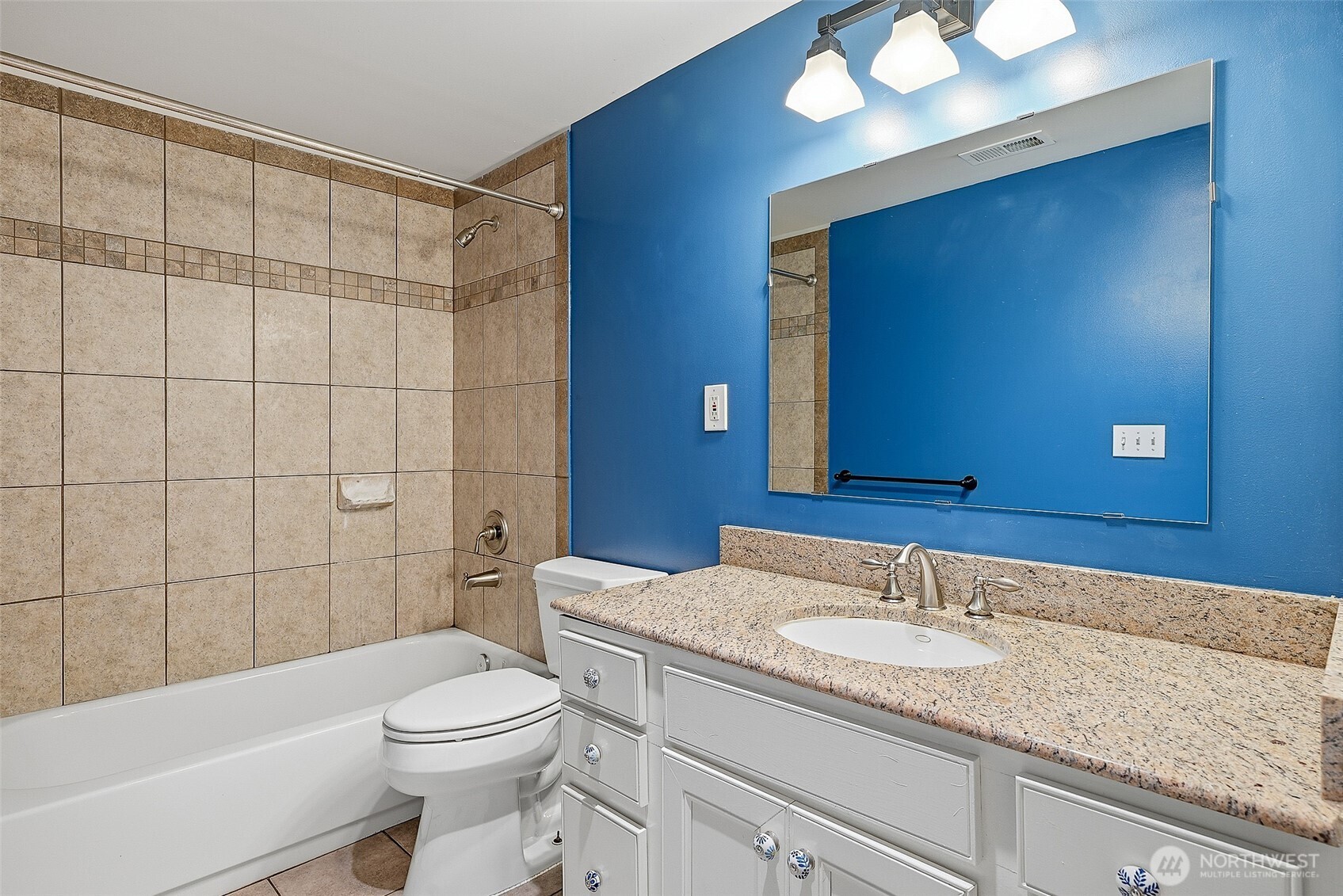 5728 Woodlawn Avenue Property Photo 27