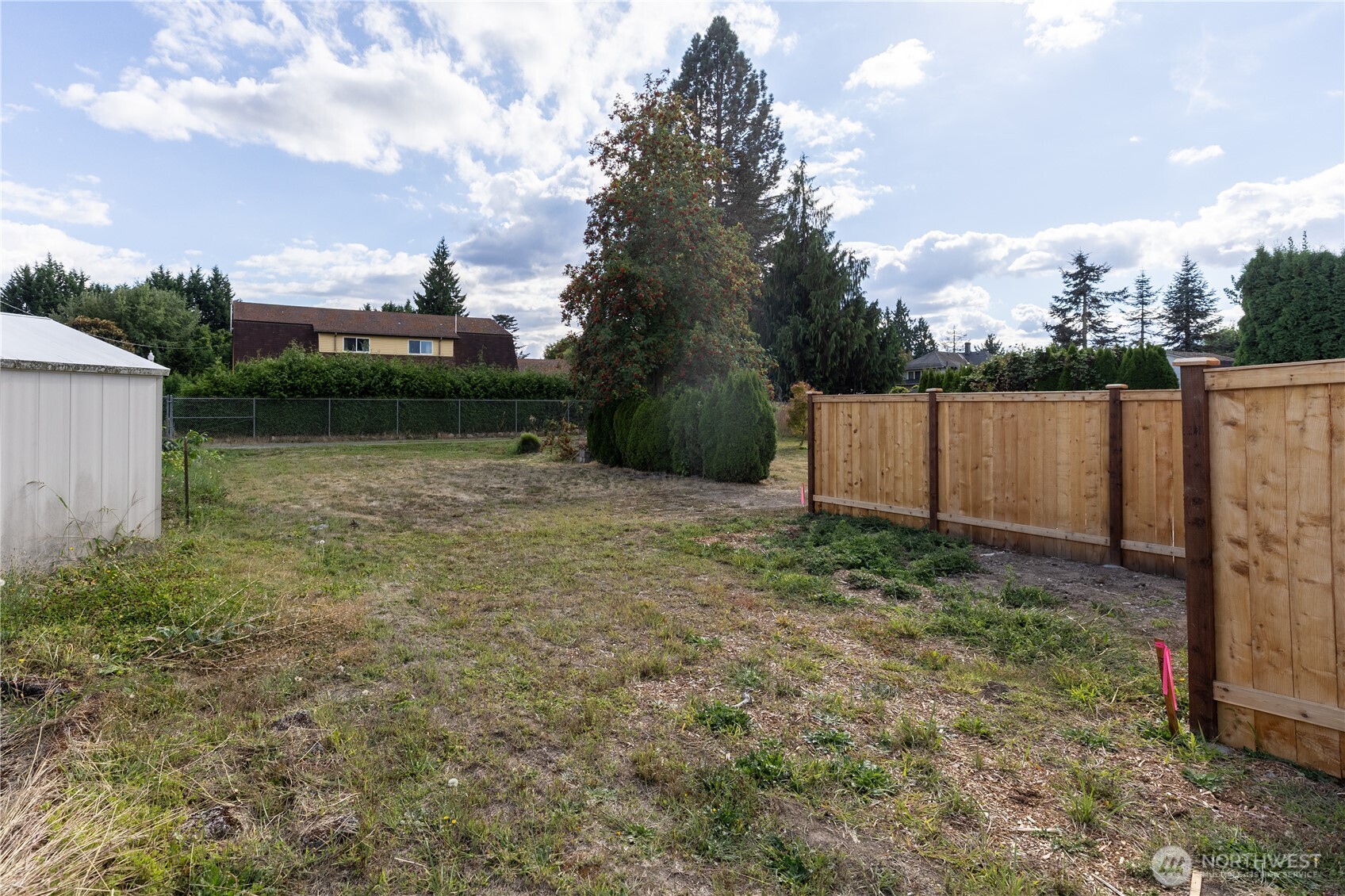 1120 Thompson Street Property Photo 14