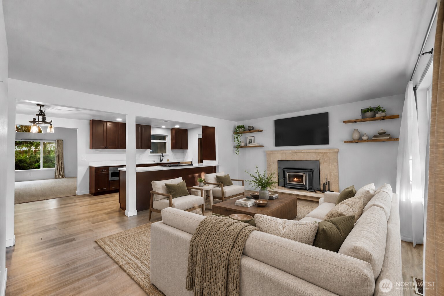 13920 30th Avenue Property Photo 3