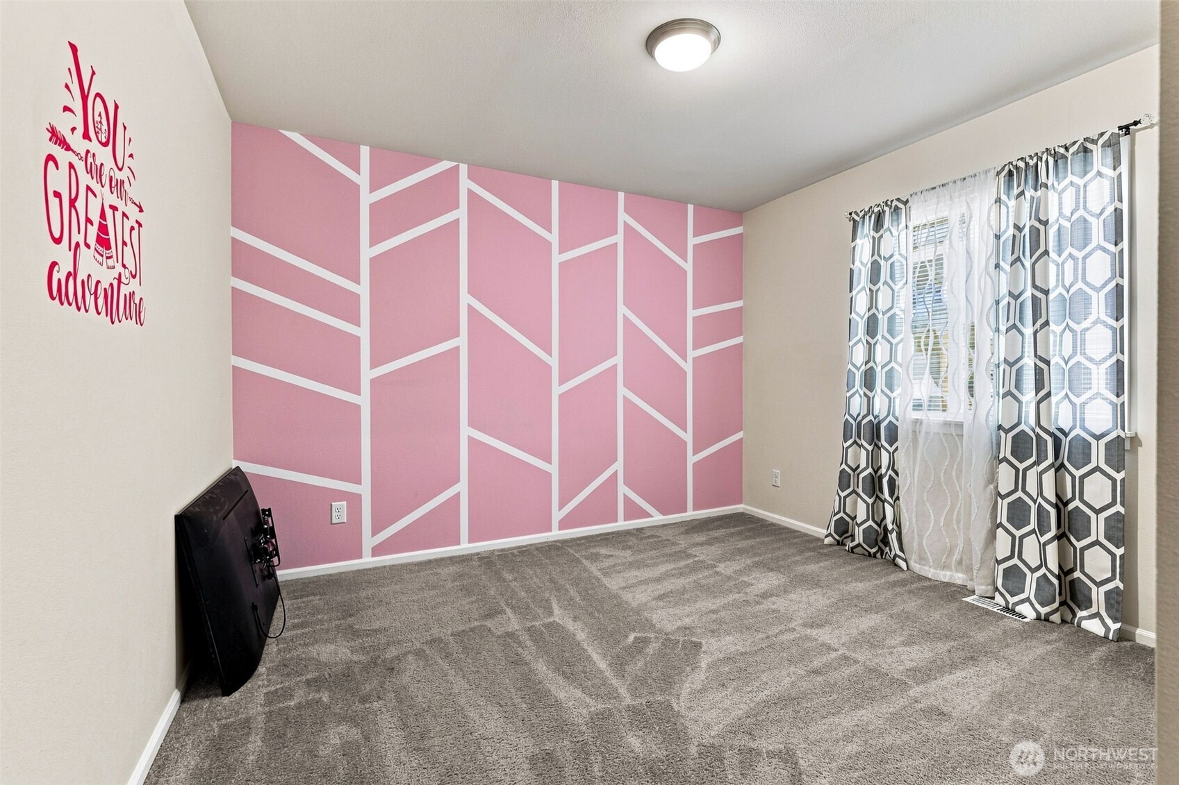 2145 Seven Oaks Street Property Photo 18