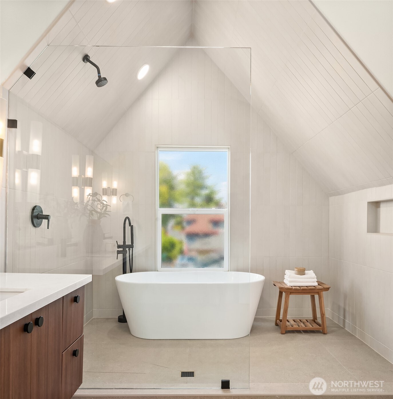 150 24th Avenue Property Photo 20
