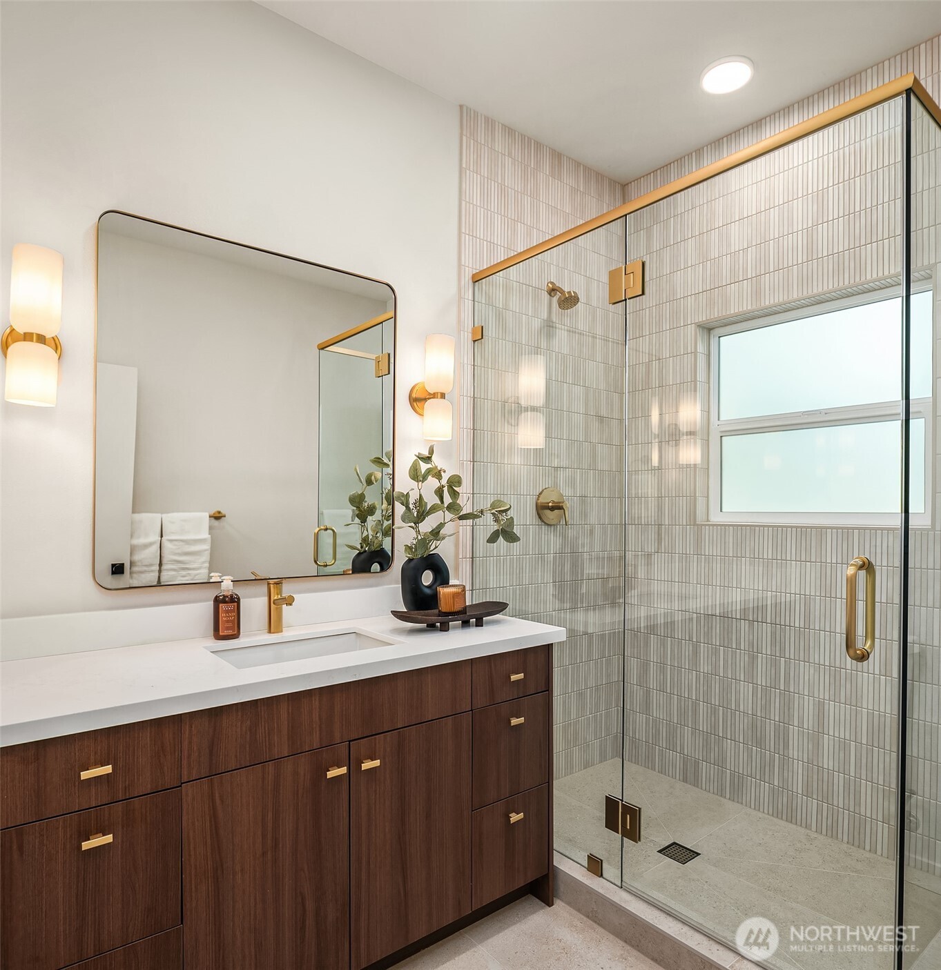 150 24th Avenue Property Photo 24