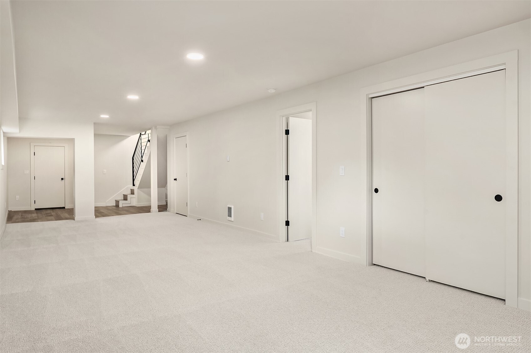 150 24th Avenue Property Photo 29