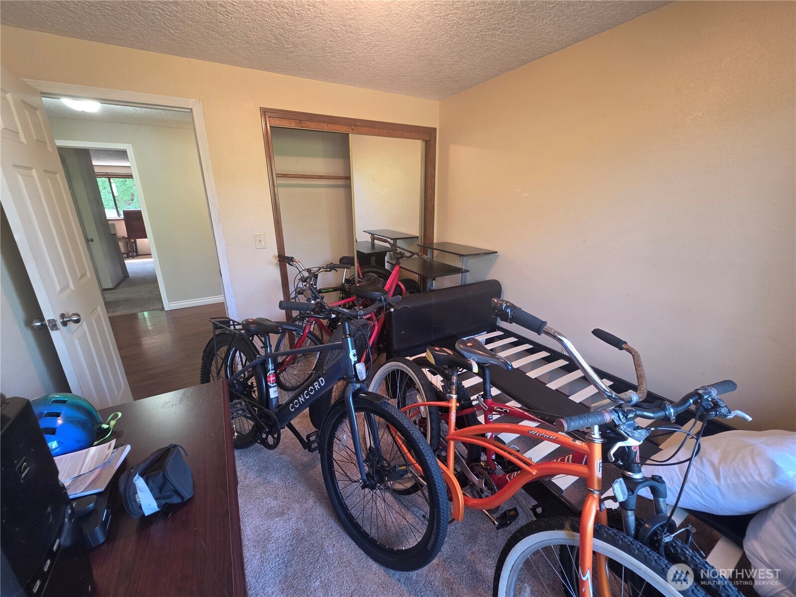 15503 Ne 76th Street Property Photo 8