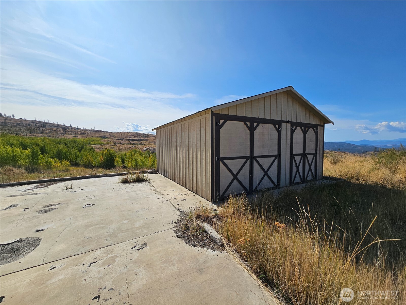 84 Allen Drive Property Photo 3