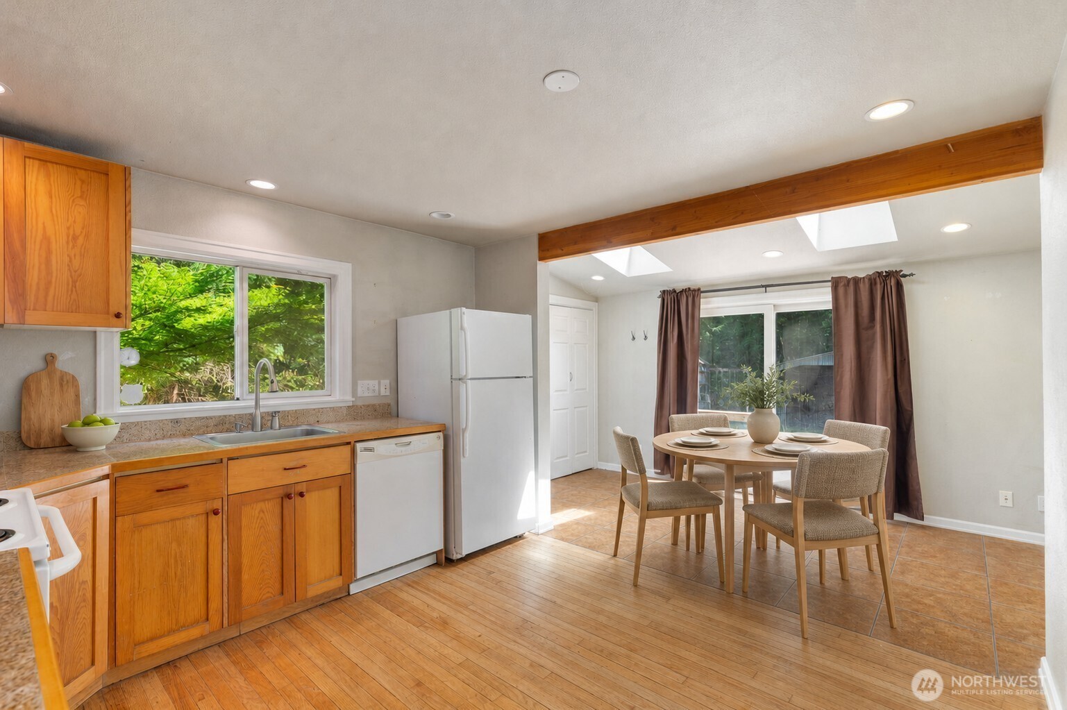 18833 Ne 143rd Street Property Photo 6
