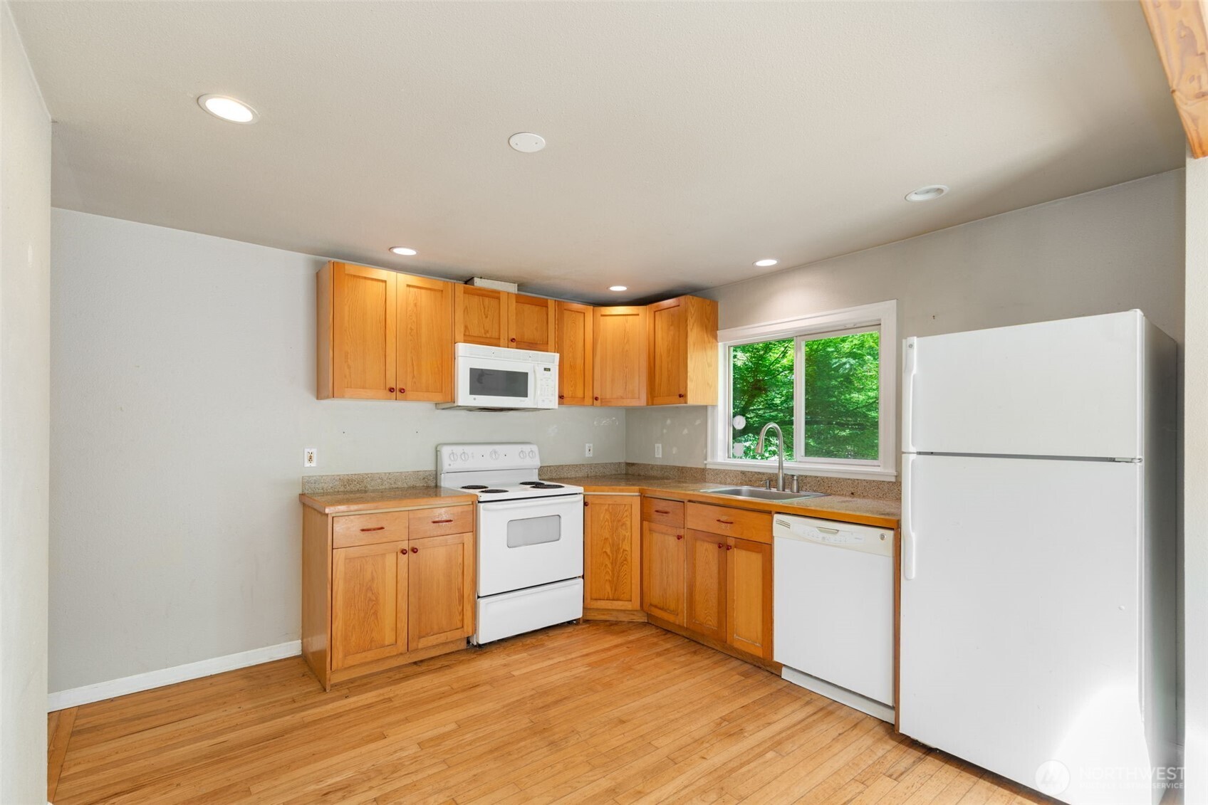18833 Ne 143rd Street Property Photo 8