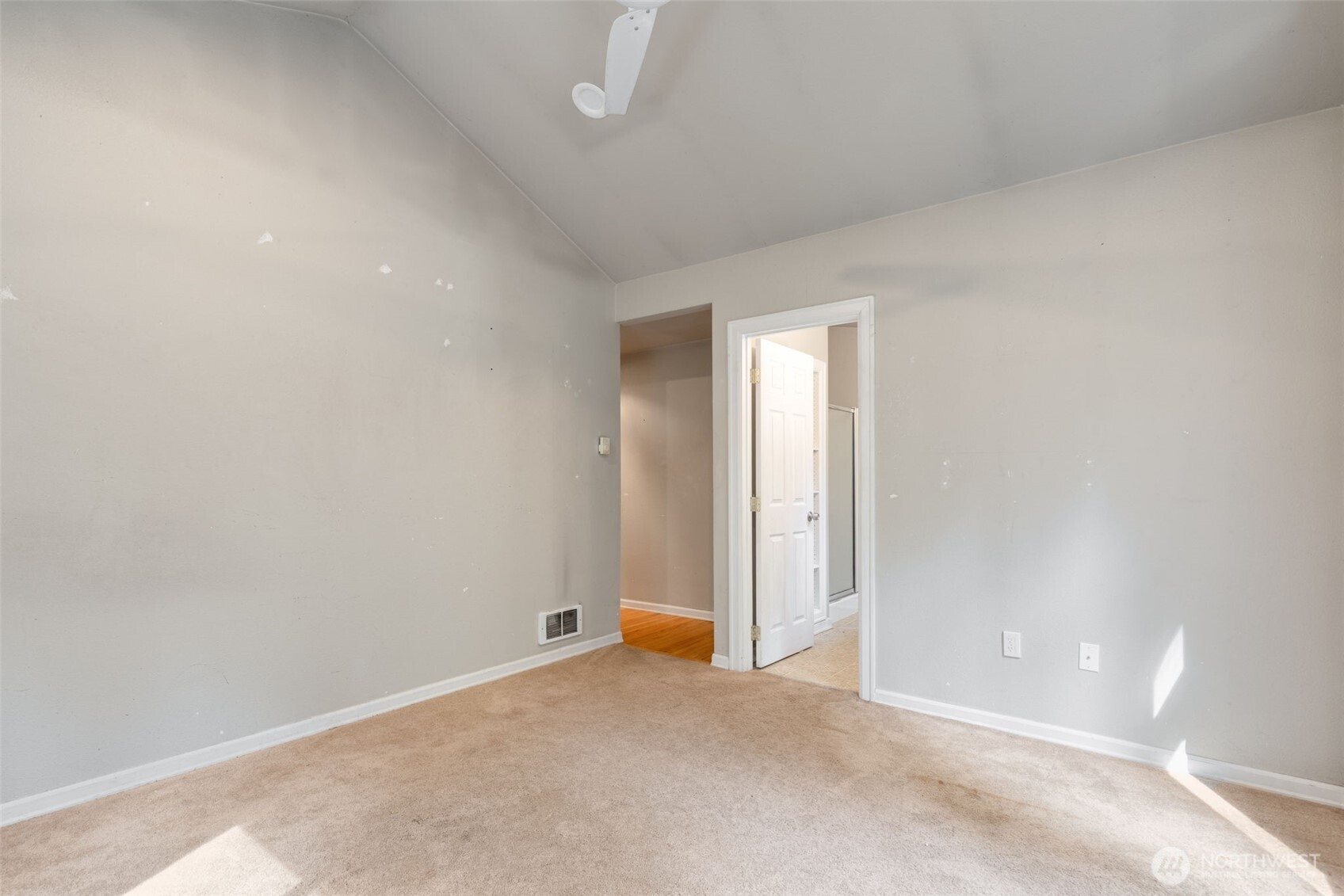 18833 Ne 143rd Street Property Photo 27