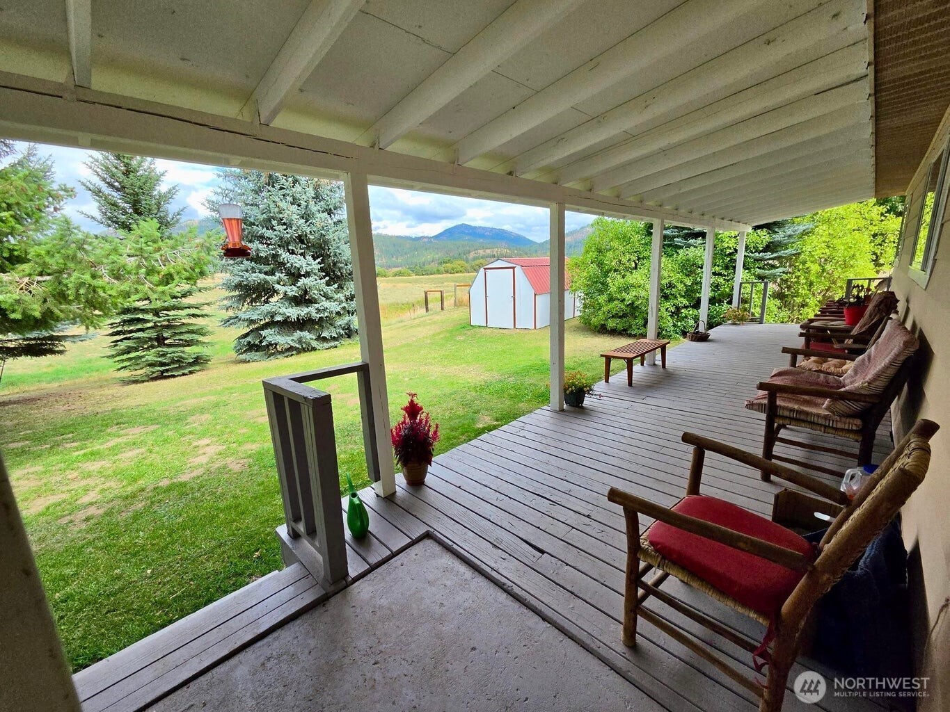 1723 W Blue Creek Road Property Photo 8