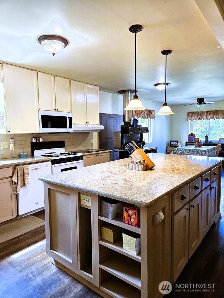 1723 W Blue Creek Road Property Photo 35