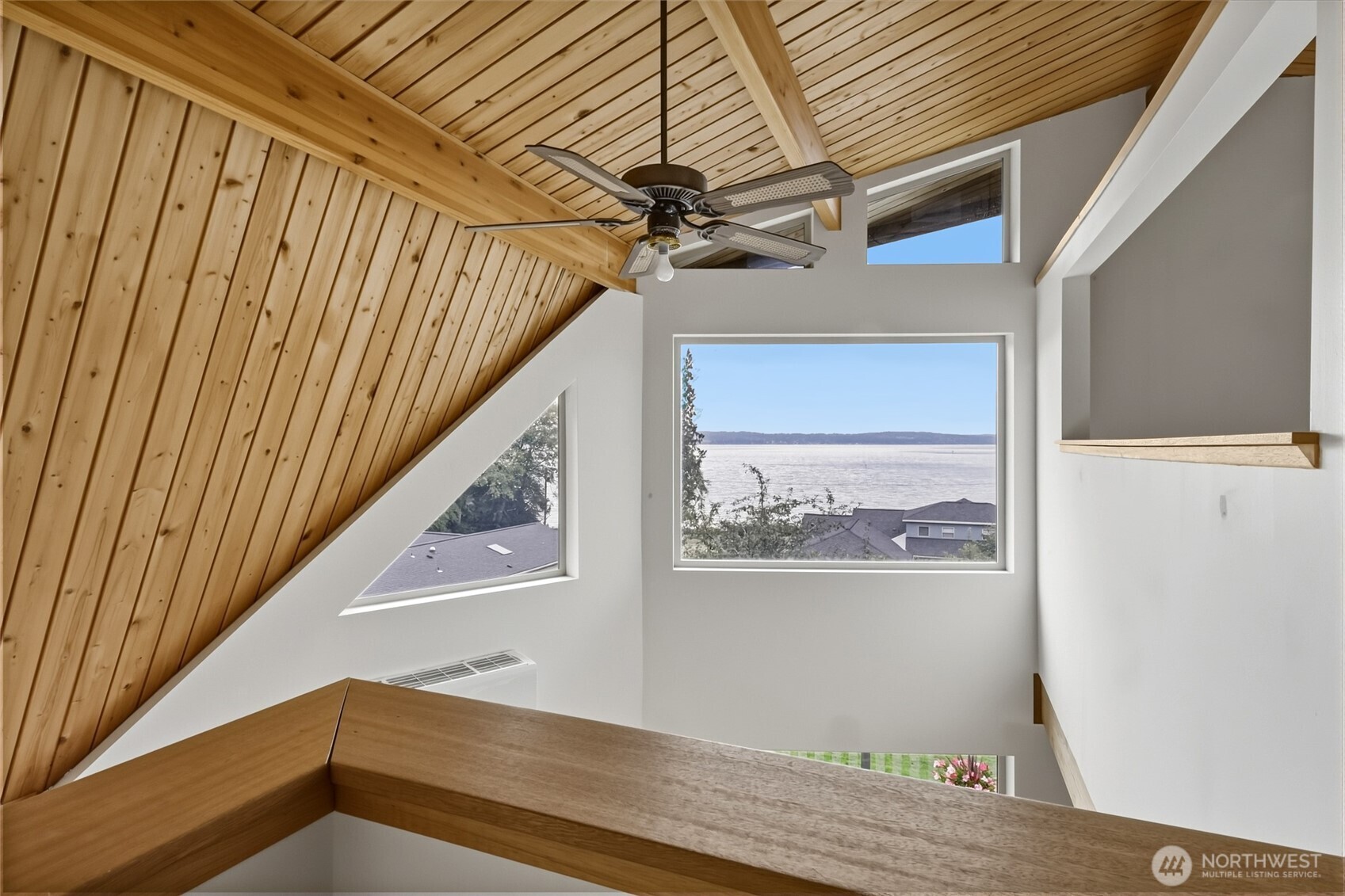 605 Shine Road Property Photo 13