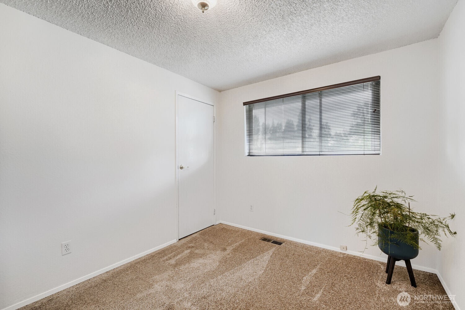 29712 39th Place Property Photo 16