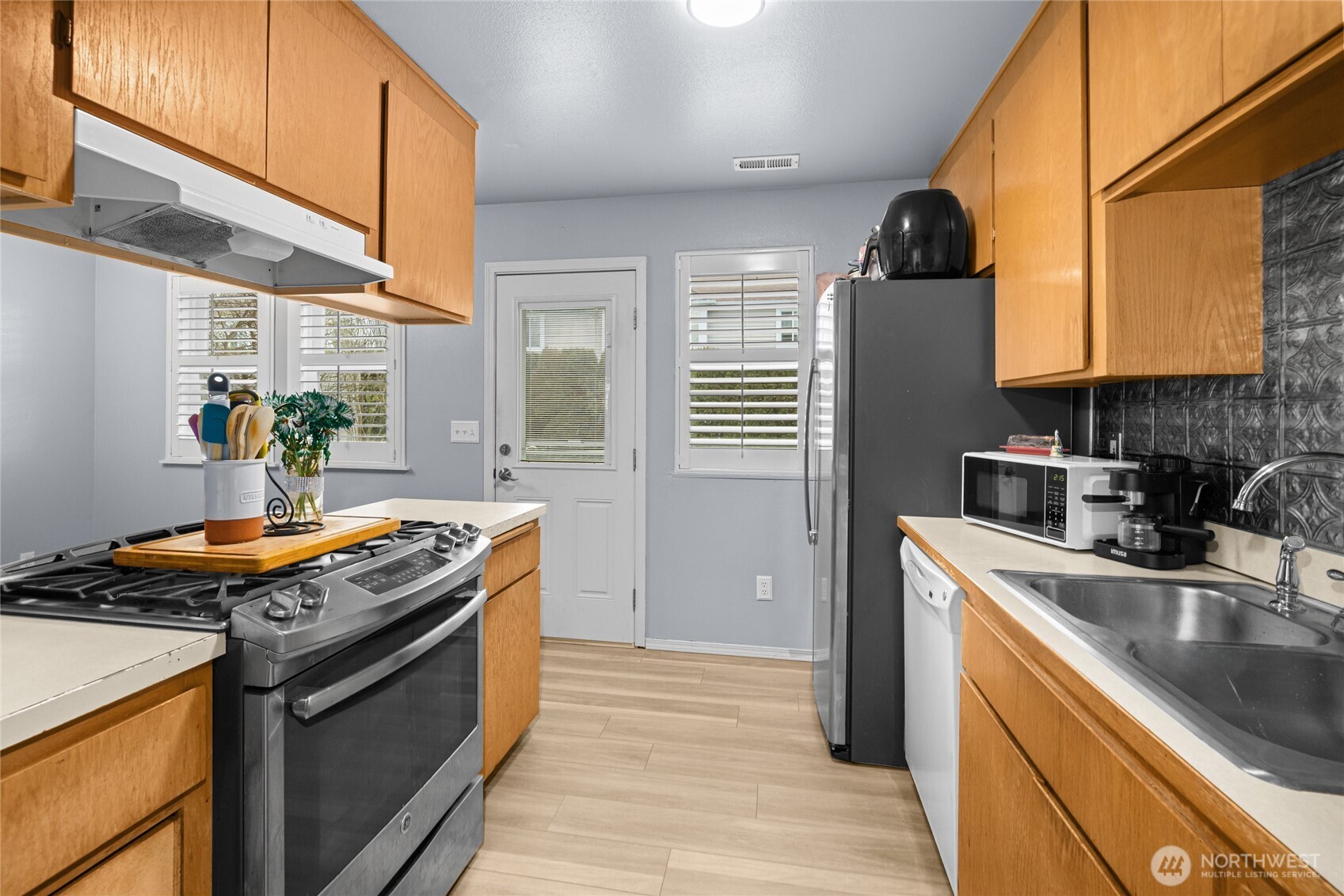 10904 62nd Street Property Photo 11