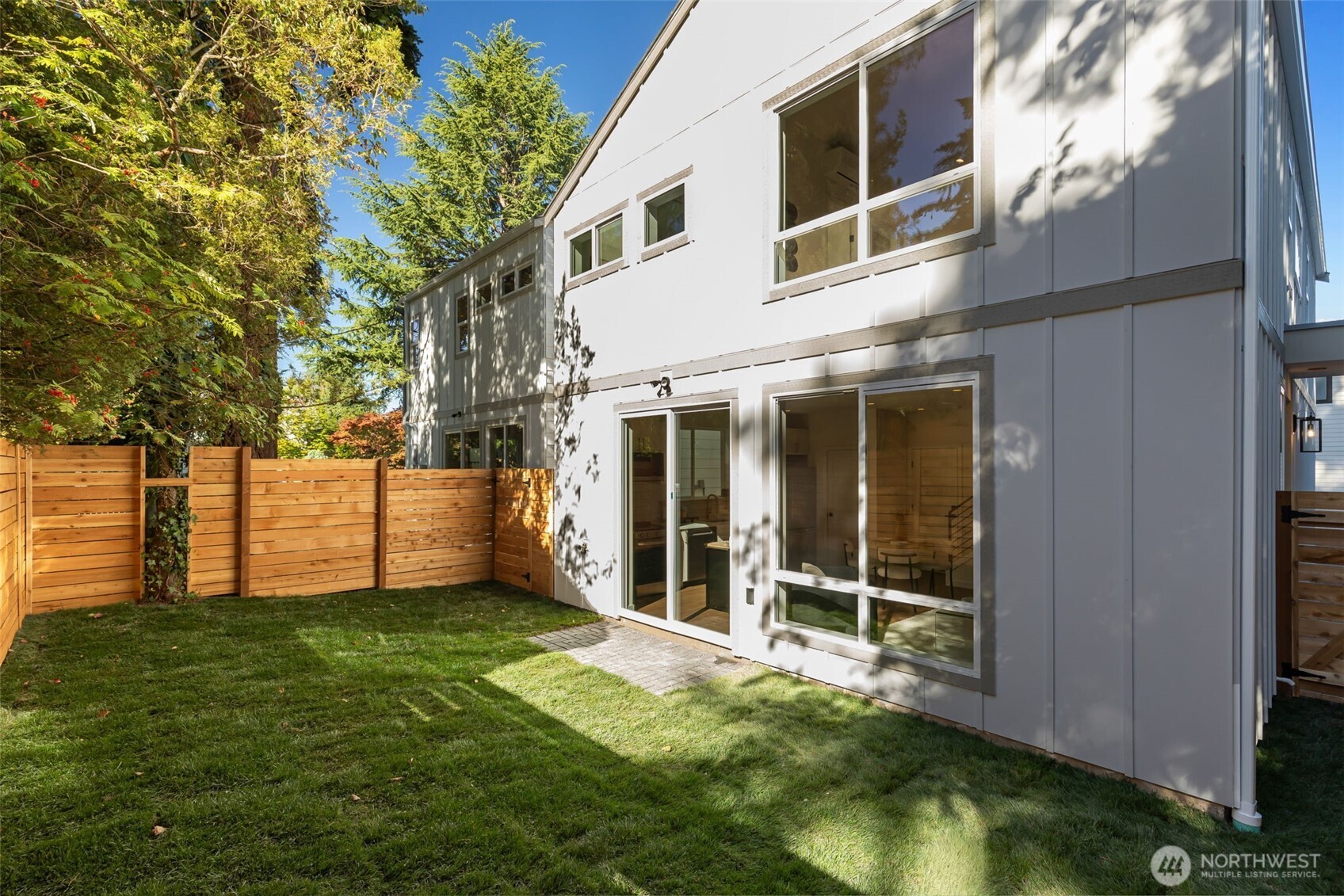 127 N 136th Street Property Photo 4