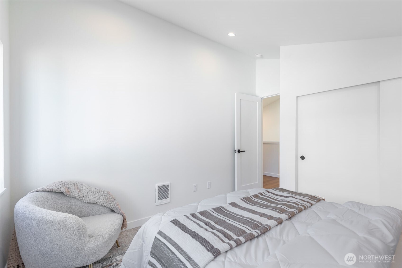 127 N 136th Street Property Photo 19
