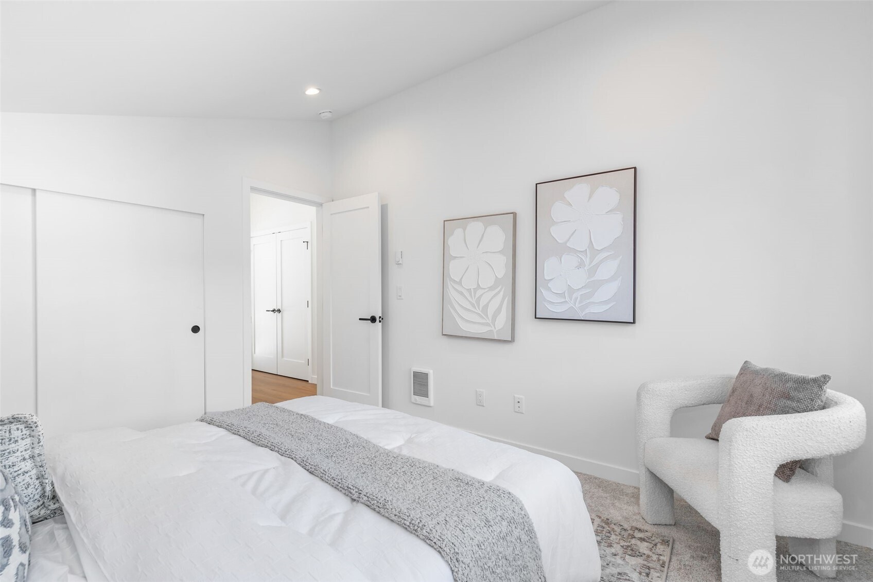 127 N 136th Street Property Photo 21