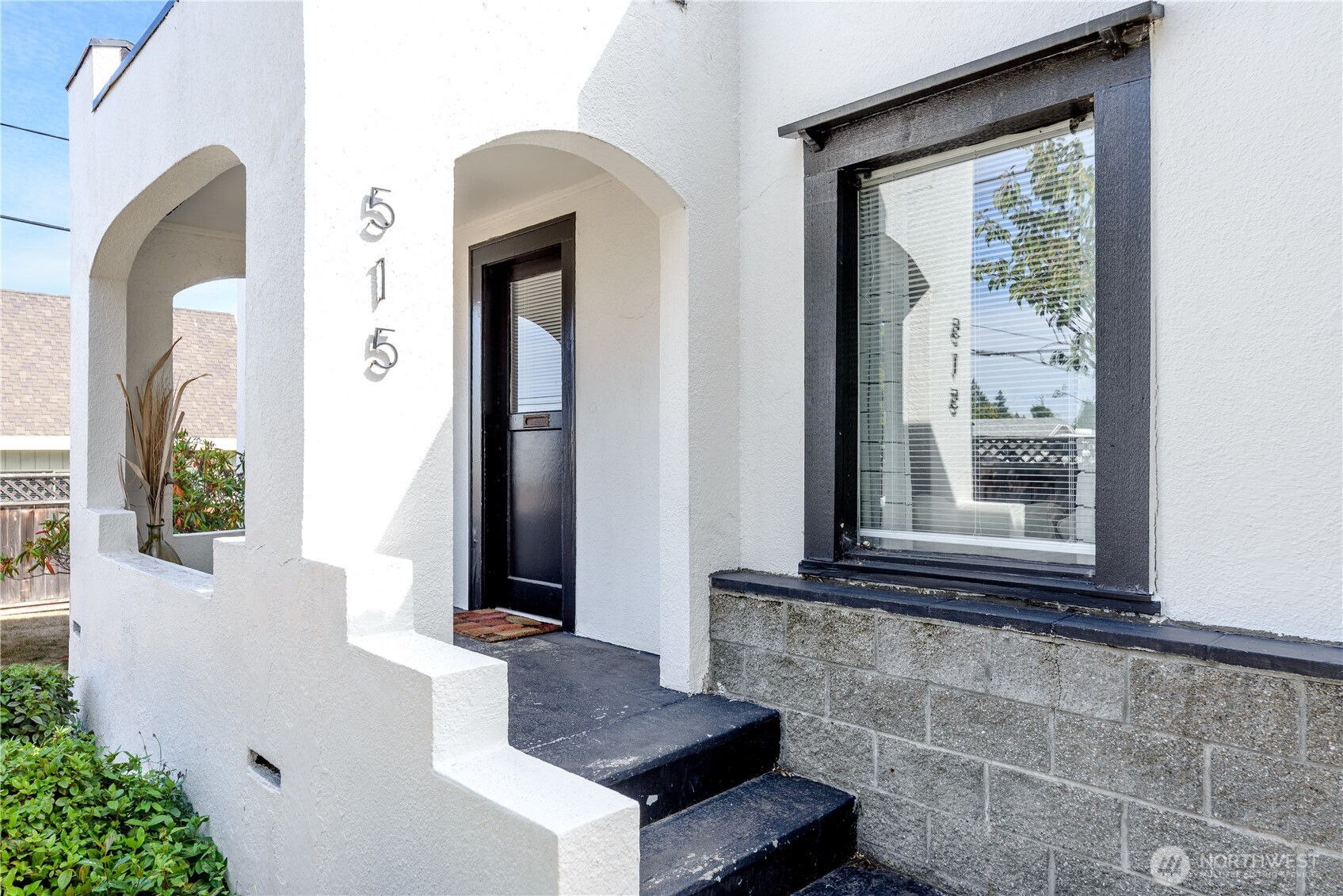 515 S Race Street Property Photo 5