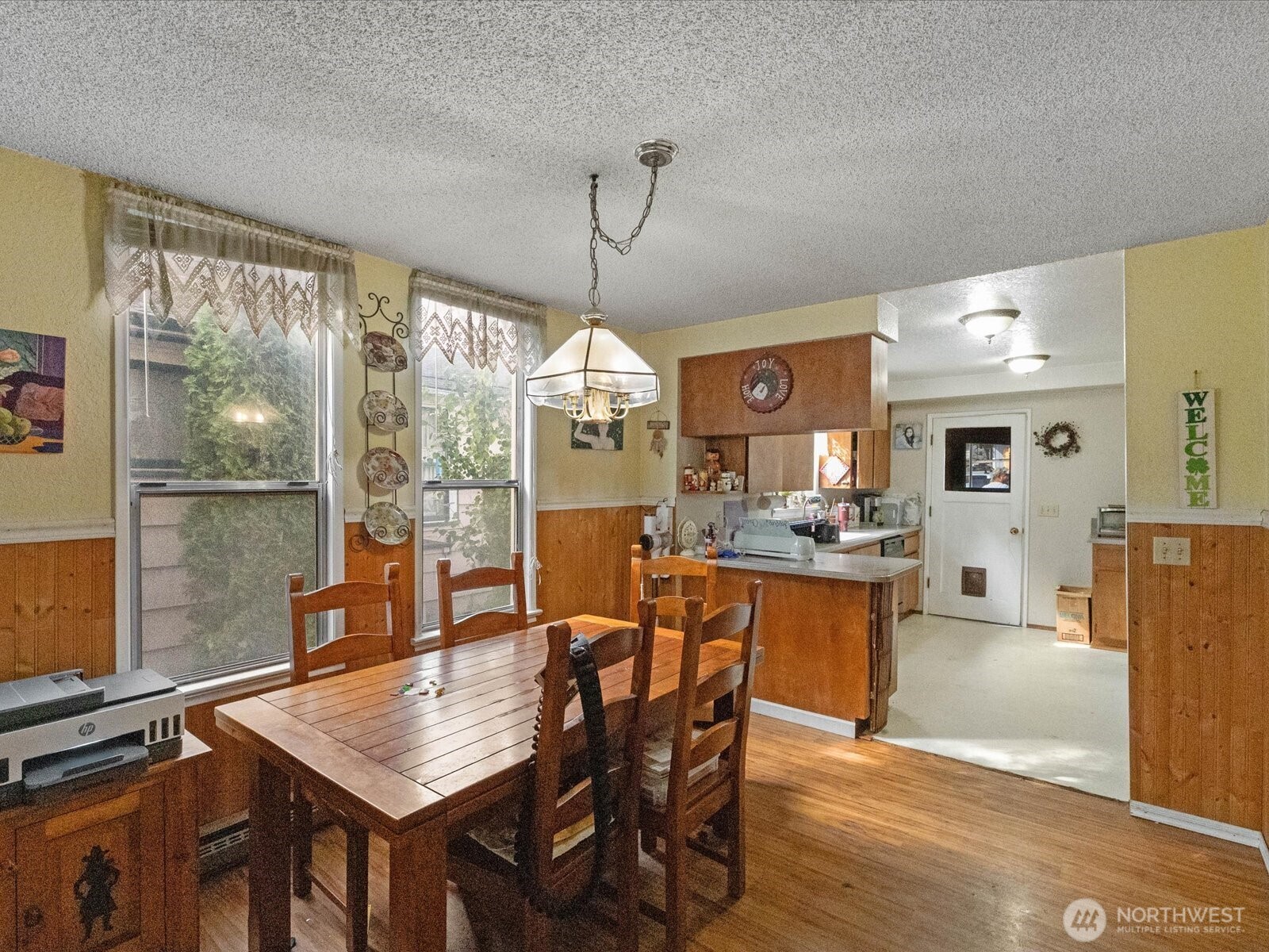 2407 Everett Avenue Property Photo 12
